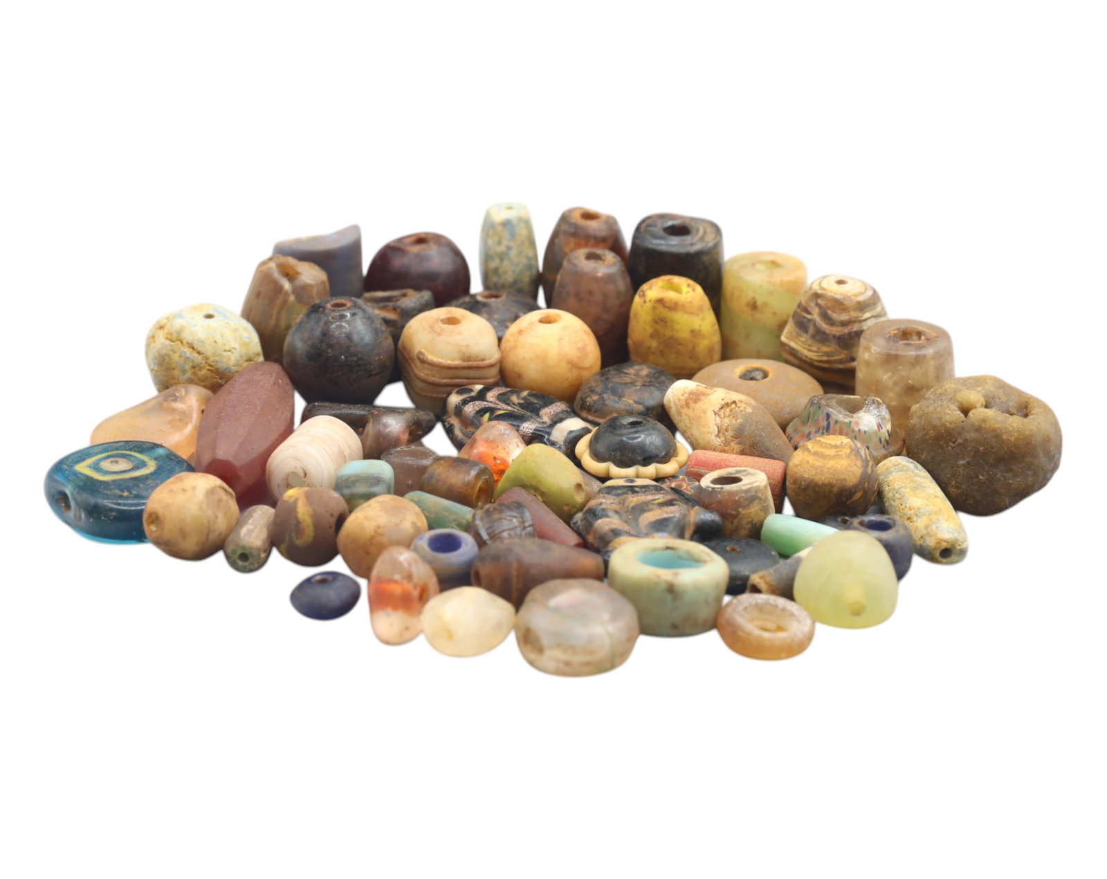 Collection of Vintage Art Glass Beads - Antique & Handmade, 5-40mm, 197g: A captivating assortment of vintage and antique art glass beads, showcasing masterful craftsmanship and unique design elements. These handcrafted beads exhibit intricate detailing, applied textures, a