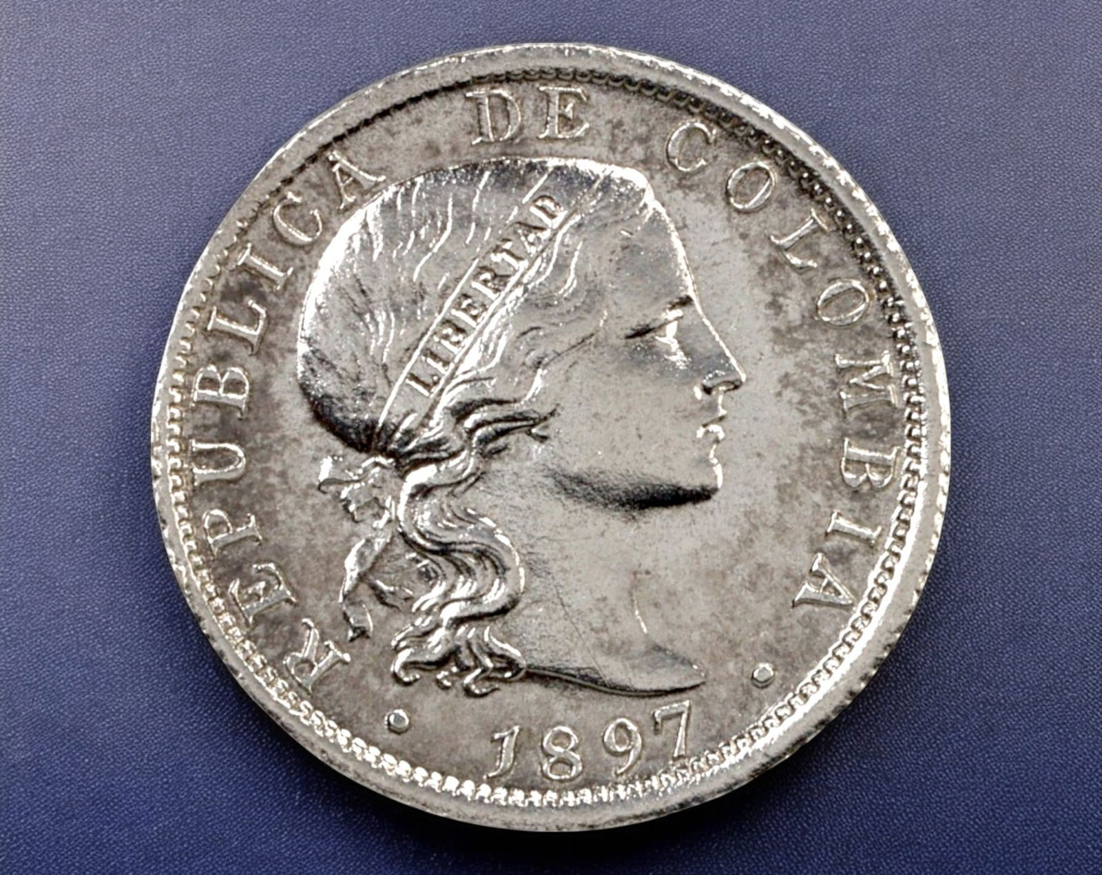 COLOMBIA: Silver 10 Centavos Coin - Liberty & National Arms, 1897 Bogota, 1.8cm, 2.5g (1 of 3)