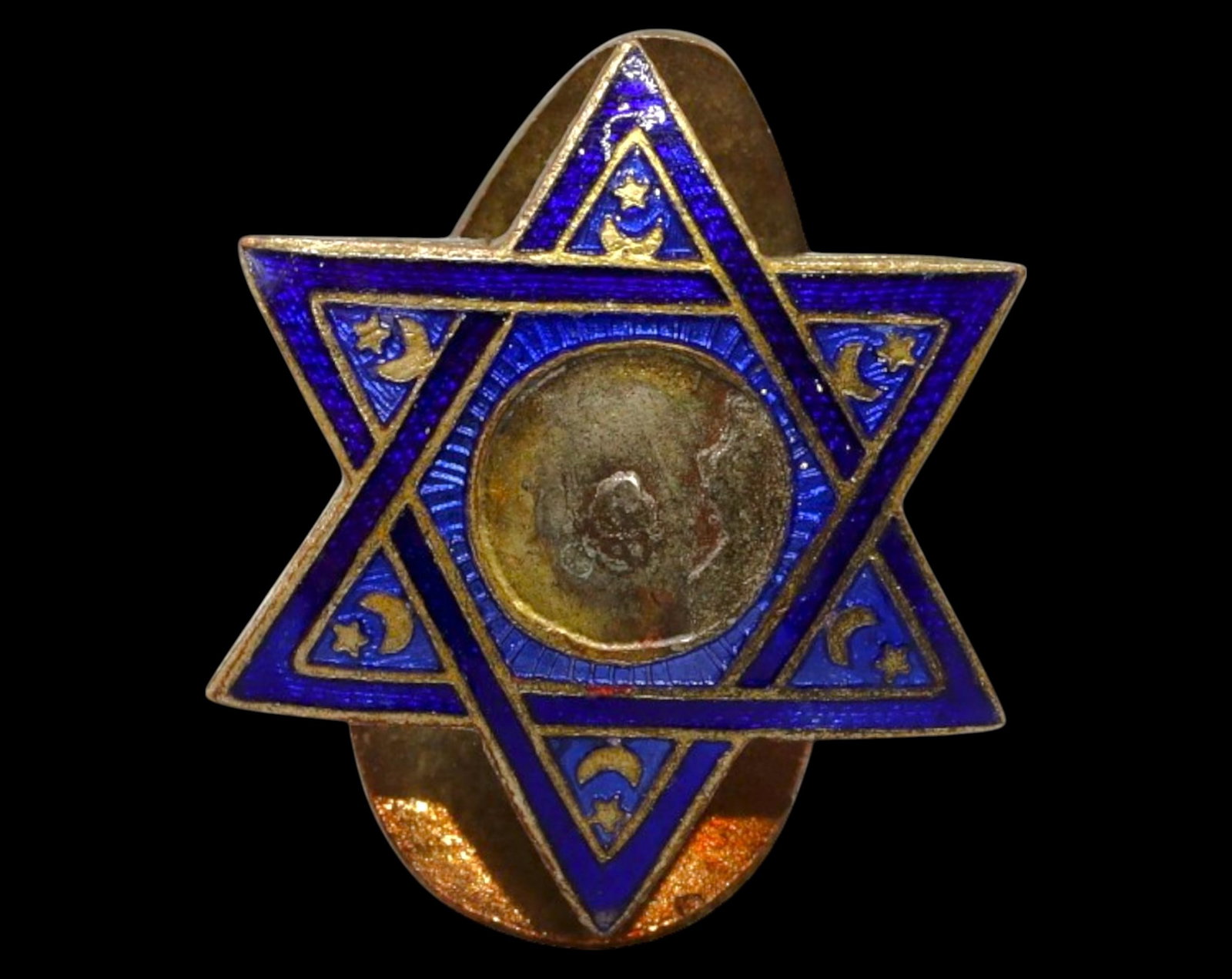 SPAIN-MOROCCO PROTECTORATE: Mehdi Order Grand Cross Breast Star, 1926: A rare and historically significant Mehdi Order Grand Cross Breast Star, issued in 1926 during the Spanish Protectorate in Morocco. Measuring 1.5 cm and weighing 2 grams, this exquisite insignia featu
