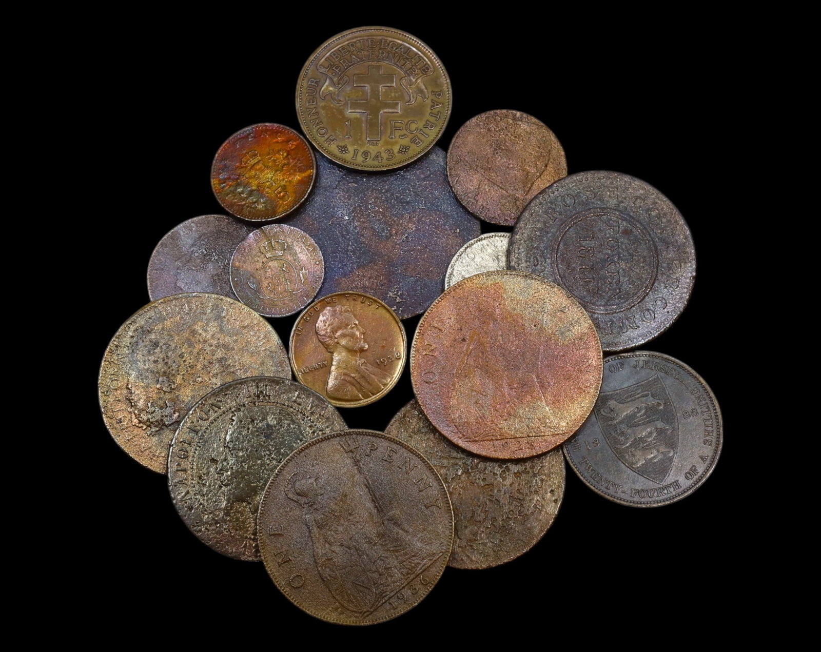 UNITED KINGDOM & FRANCE: Mixed Lot of 15 Coins - 19th-20th Century (1.5-3.5cm): A diverse 15-coin lot, primarily consisting of British coinage, with the addition of one U.S. coin and one Napoleonic-era French coin. Spanning the 19th and 20th centuries, this collection includes va