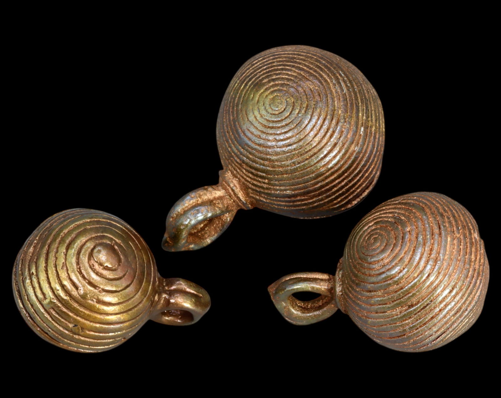 BURMA: Chin Tribal Bronze Bells - Ritual & Ornamentation, 18th Century, 3 Pieces, 2-2.8cm, 52g (1 of 1)