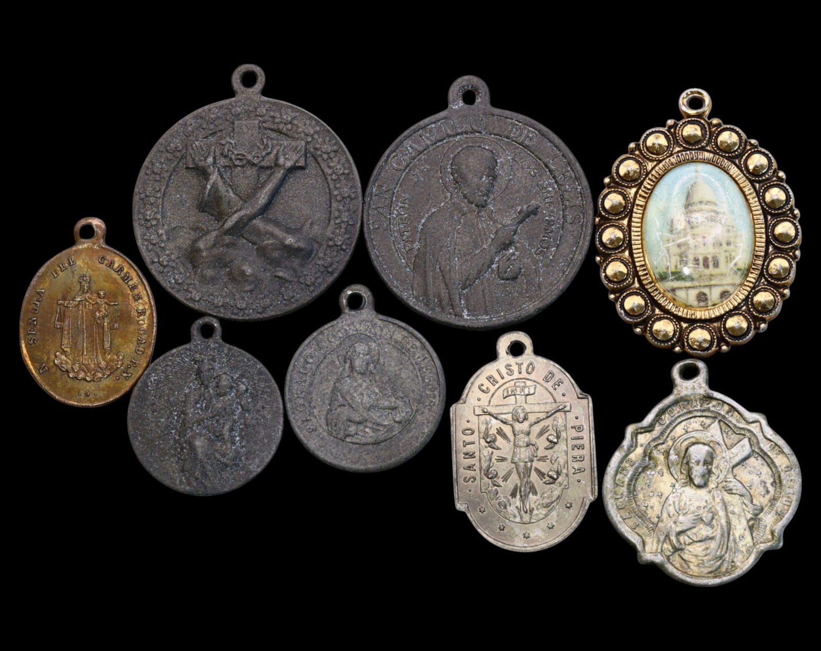 EUROPE/MEXICO: Religious Medals & Devotional Pendant Lot - Various Saints & Shrines, (8pcs) (1 of 3)