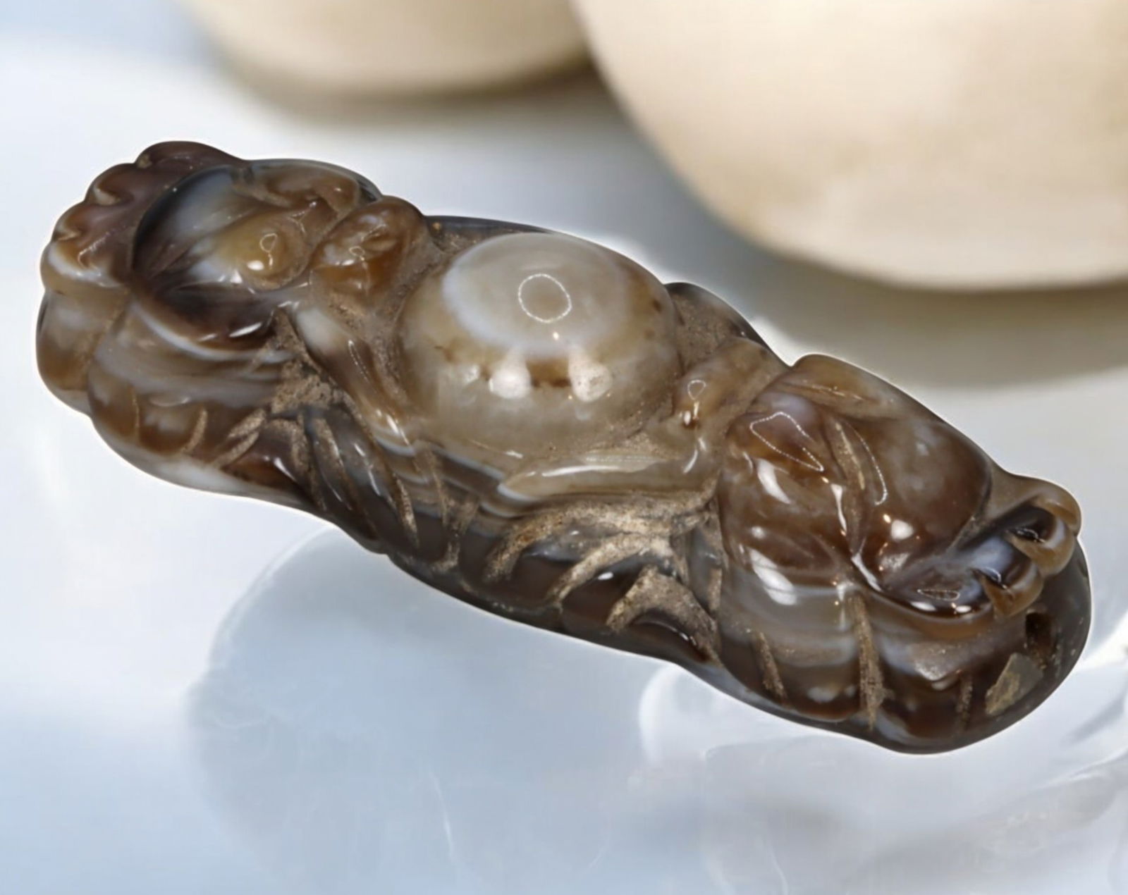 CHINA: Qing Dynasty Agate Carving - Mythical Beast Bead, 18th-19th Century: CHINA: Qing Dynasty Agate Carving - Mythical Beast Bead, 18th-19th Century
