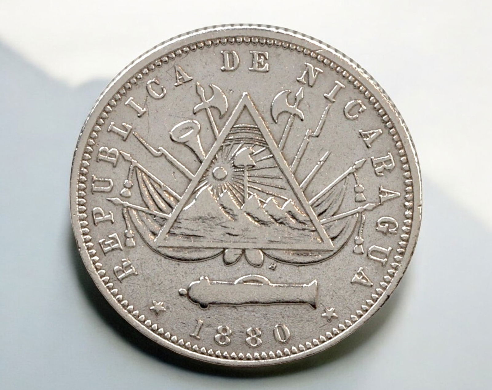NICARAGUA: Silver 20 Centavos Coin - Masonic Triangle & National Arms, 1880, 2.3cm, 4.8g (1 of 3)