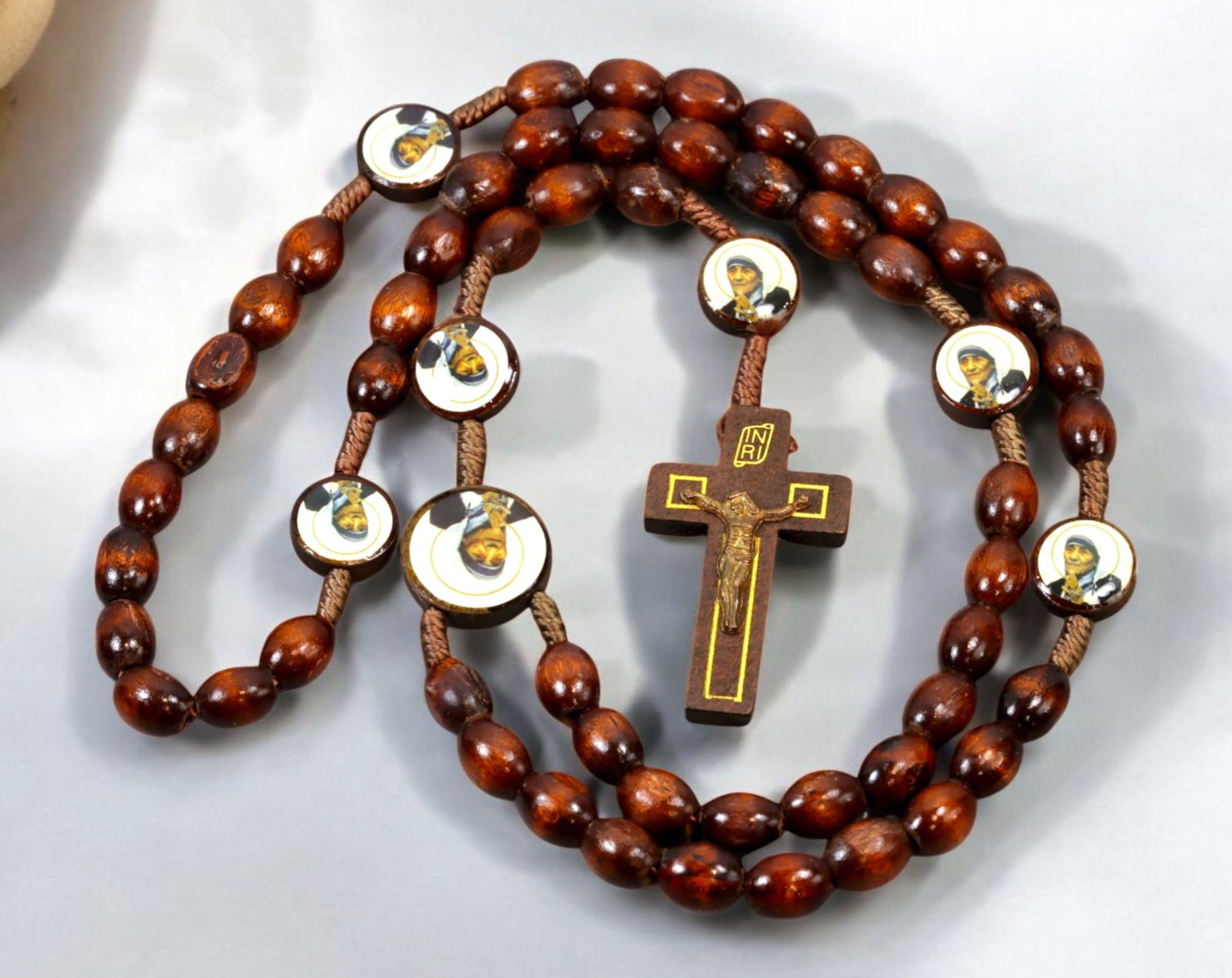 EUROPE: Antique Wooden Rosary with Mother Teresa Medals - 45cm, 17g, 20th Century (1 of 1)