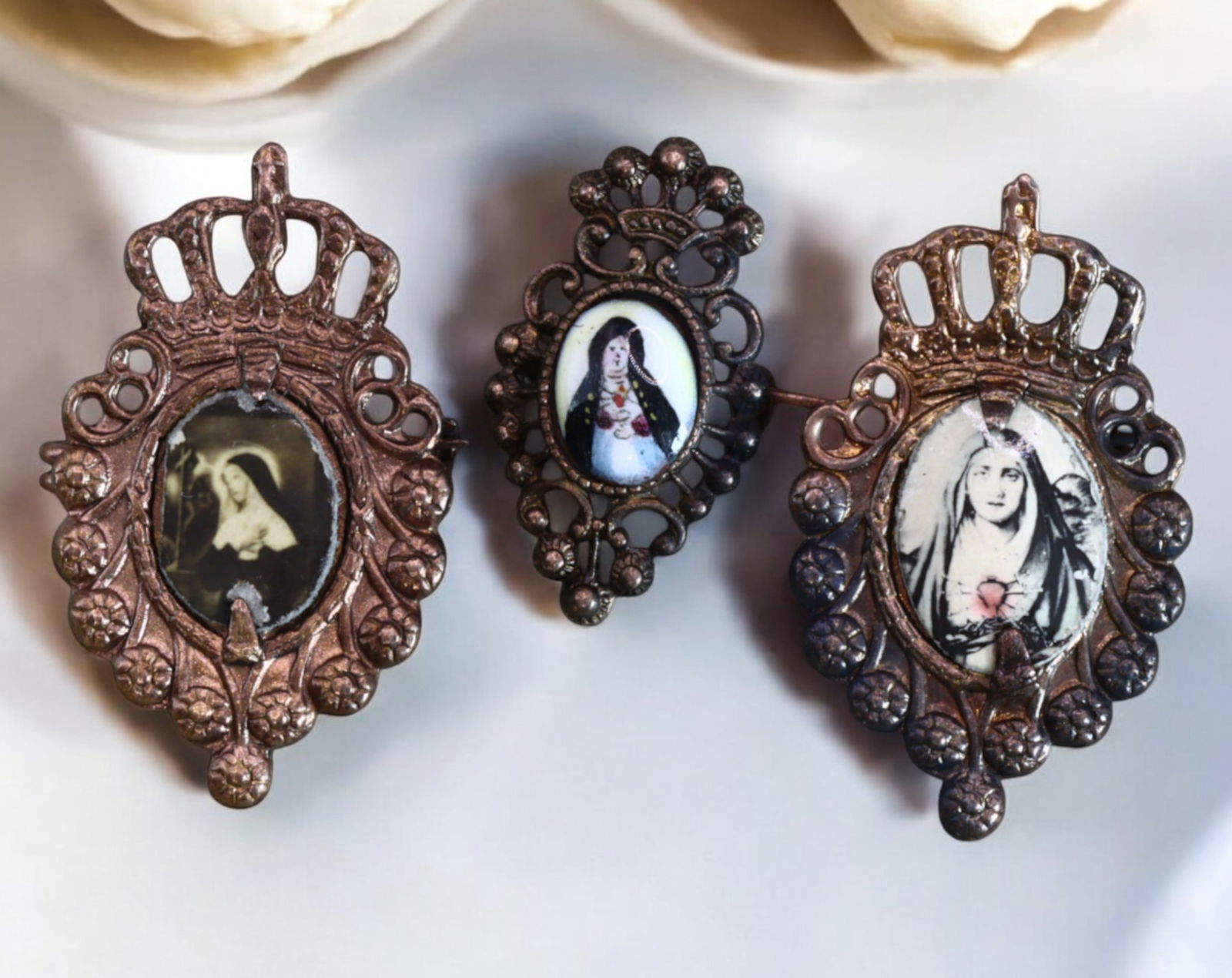 SPAIN: Set of Three Religious Devotional Brooches - 19th-20th Century, 1.3-3cm, 7g (1 of 3)