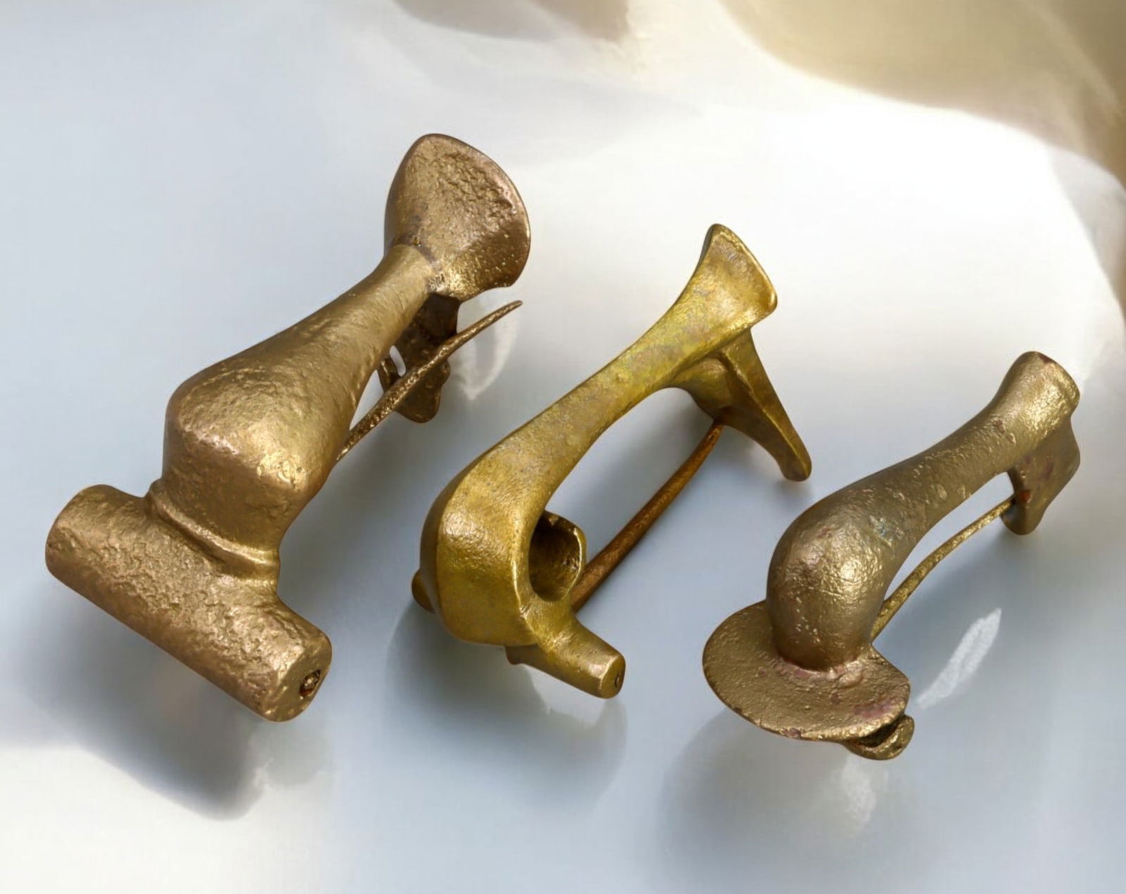ROMAN EMPIRE: Bronze Fibulae - Military & Civilian Dress Fasteners, 3pcs, 37-45mm, 52g (1 of 3)