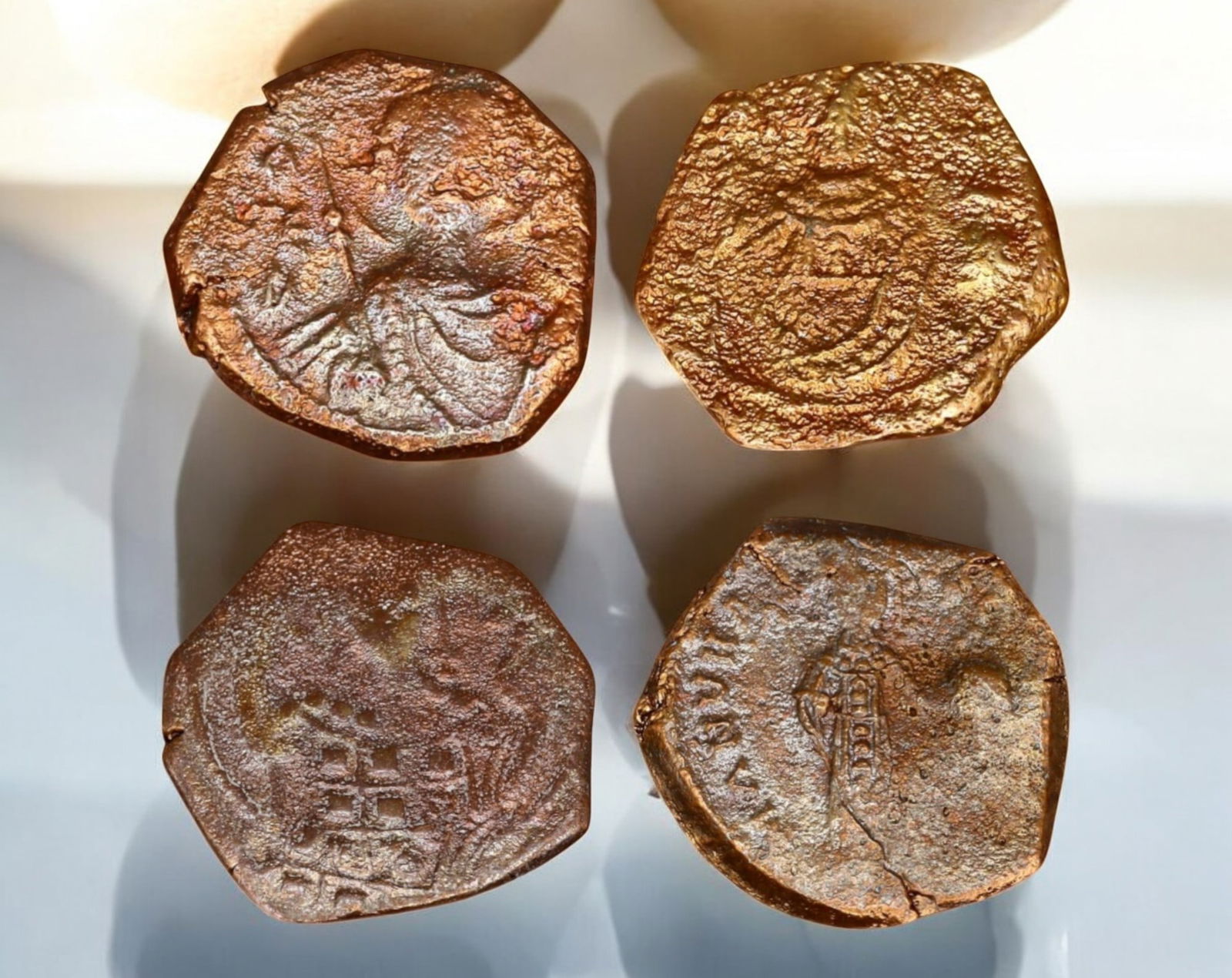 BYZANTINE EMPIRE: Lot of 4 AE Follis Coin - Small Module, 14-18mm (1 of 3)
