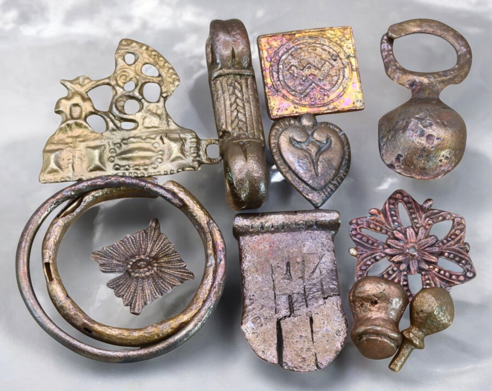 MEDIEVAL EUROPE: Assorted Bronze Artifacts - 12-Piece Collection (2-4cm, 76g) (1 of 1)