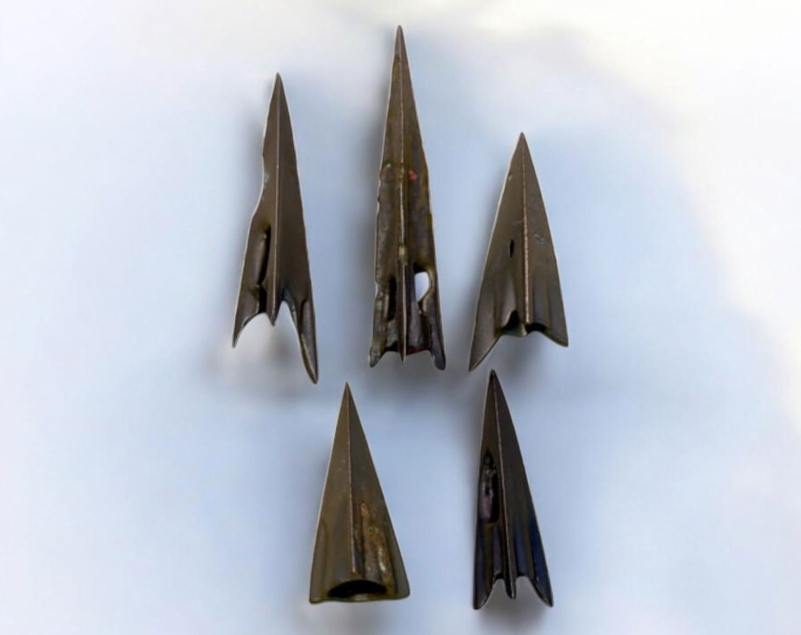 ANCIENT SCYTHIAN CULTURE: Bronze Arrowheads - 5pcs, 2-3cm, 7.3g (1 of 1)