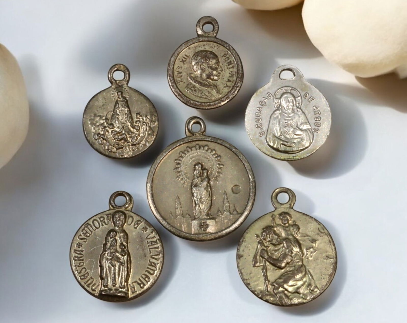 EUROPE: Religious Devotional Medals - Assorted Silver & Bronze, 19th-20th Century (1 of 3)
