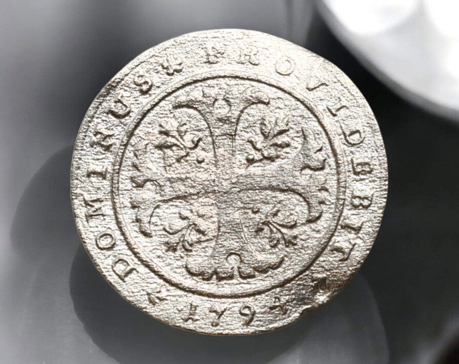 SWISS CANTONS: Bern - Billon Halbbatzen Coin, 1794: A well-preserved Bernese Halbbatzen, struck in billon, measuring 2.3 cm in diameter and weighing 1.3g. Issued in 1794, this fractional coin was part of the Swiss canton of Bern's monetary system befor