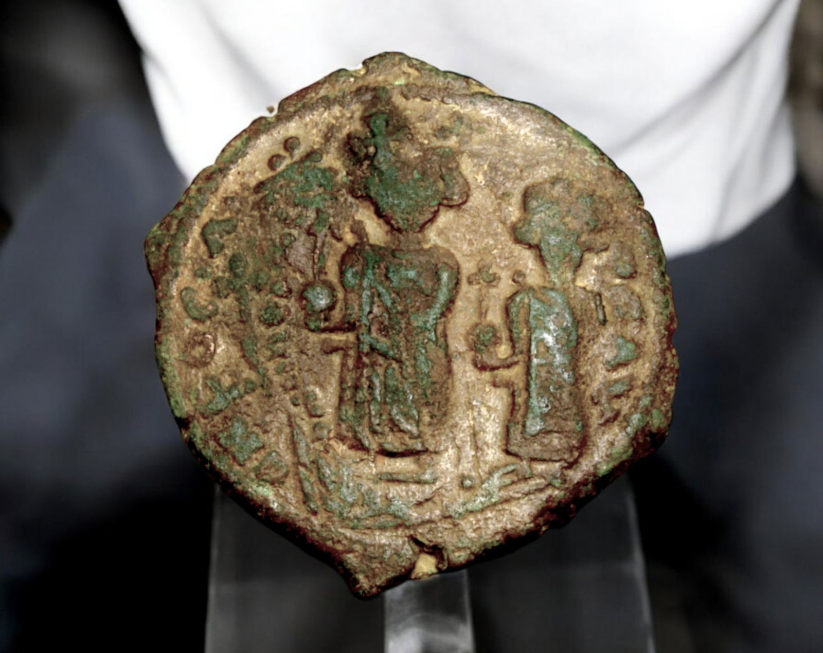 BYZANTINE EMPIRE: Heraclius & Heraclius Constantine - AE 40 Nummi (Follis), 610-641 AD (1 of 2)