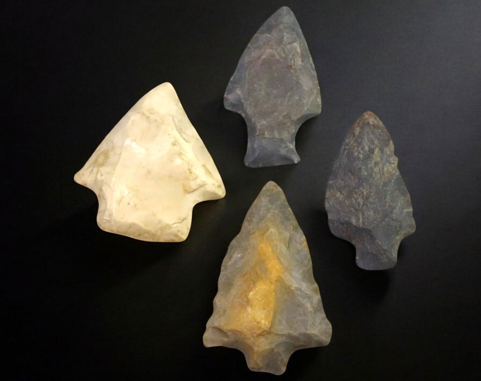 NATIVE AMERICAN: Flint Arrowheads, Eastern Woodlands (45g, Avg. 4cm, 4pcs) (1 of 1)