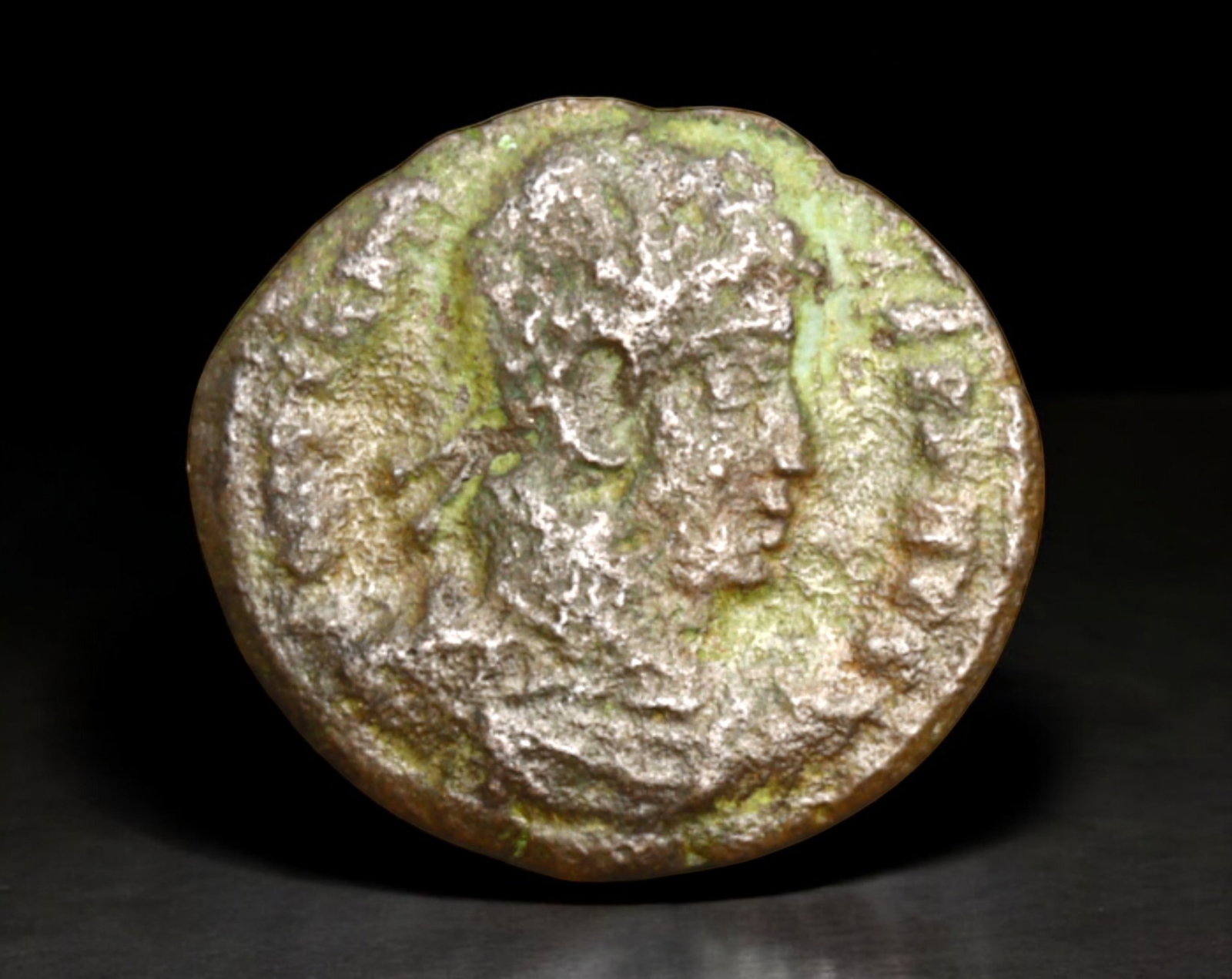 ROMAN EMPIRE: AE Coin - Bronze Issue, 15x16mm, 1g: A lot of bronze coins from the Roman Empire, reflecting the practical monetary fabric of the Imperial economy. These modestly sized bronzes likely span different emperors and issues, underscoring the 