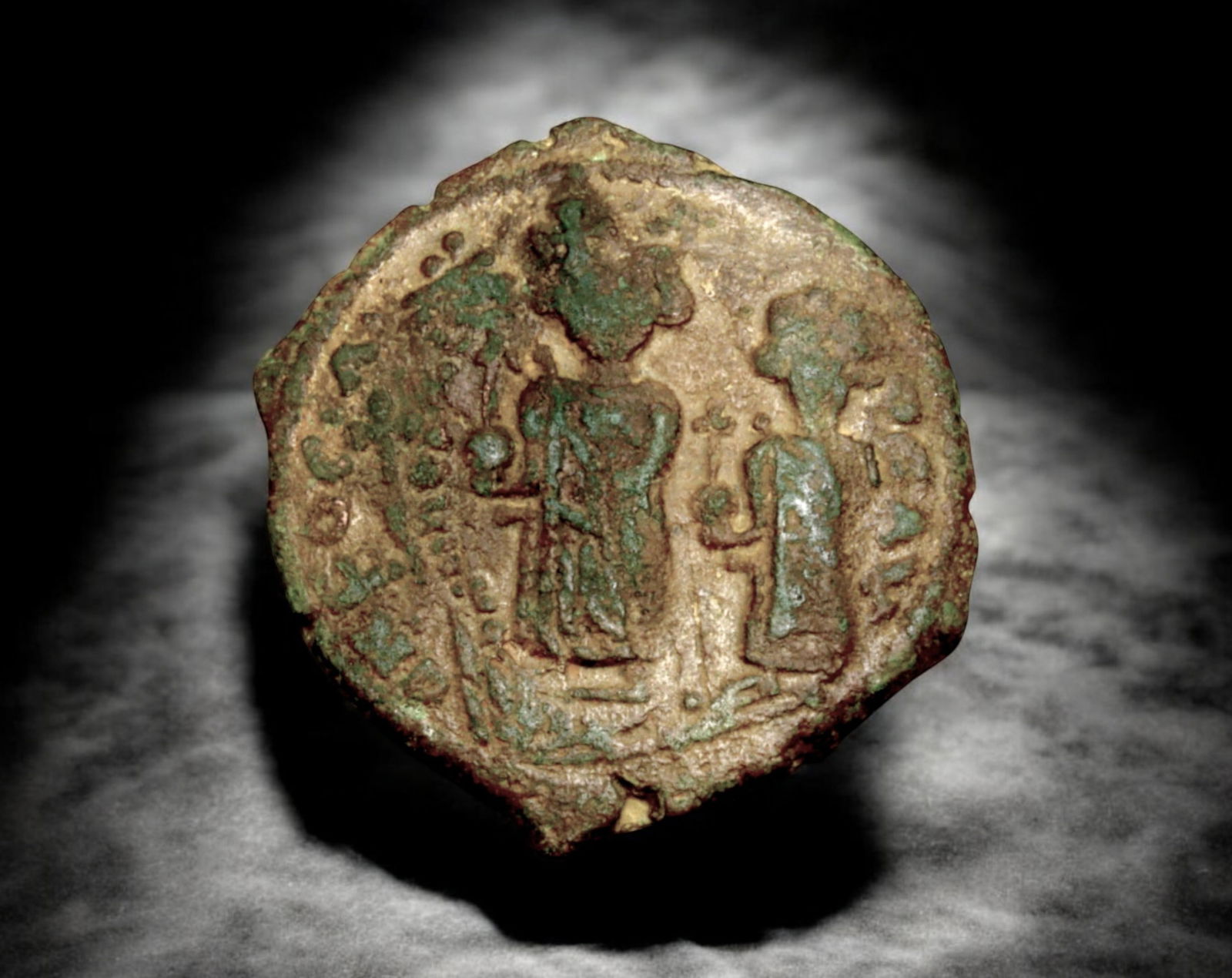 BYZANTINE EMPIRE: Heraclius & Heraclius Constantine - AE 40 Nummi Coin (Follis), 610-641 AD (1 of 2)