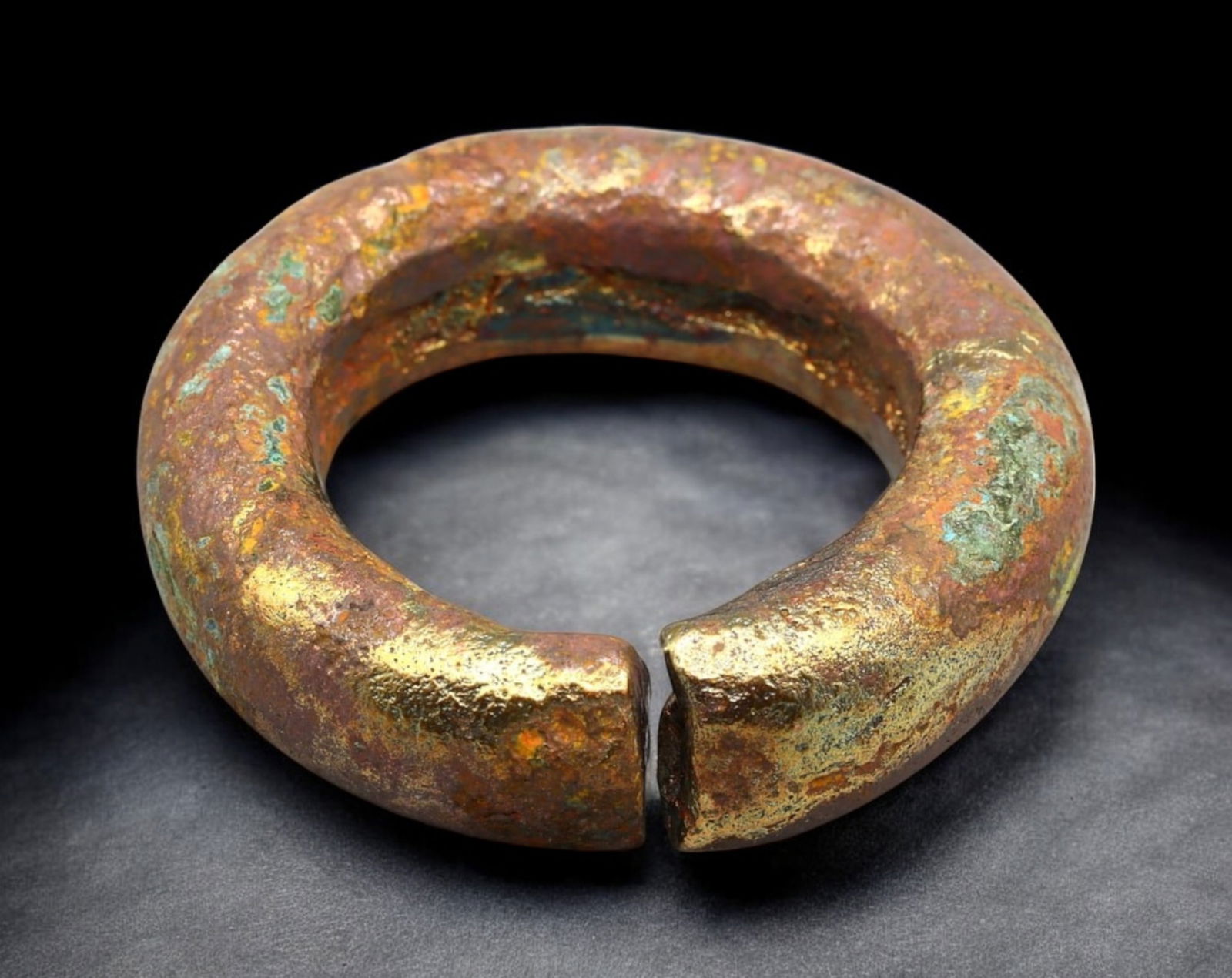ANCIENT EUROPE: Celtic Bronze Ring Money, 30mm, 30g (1 of 2)