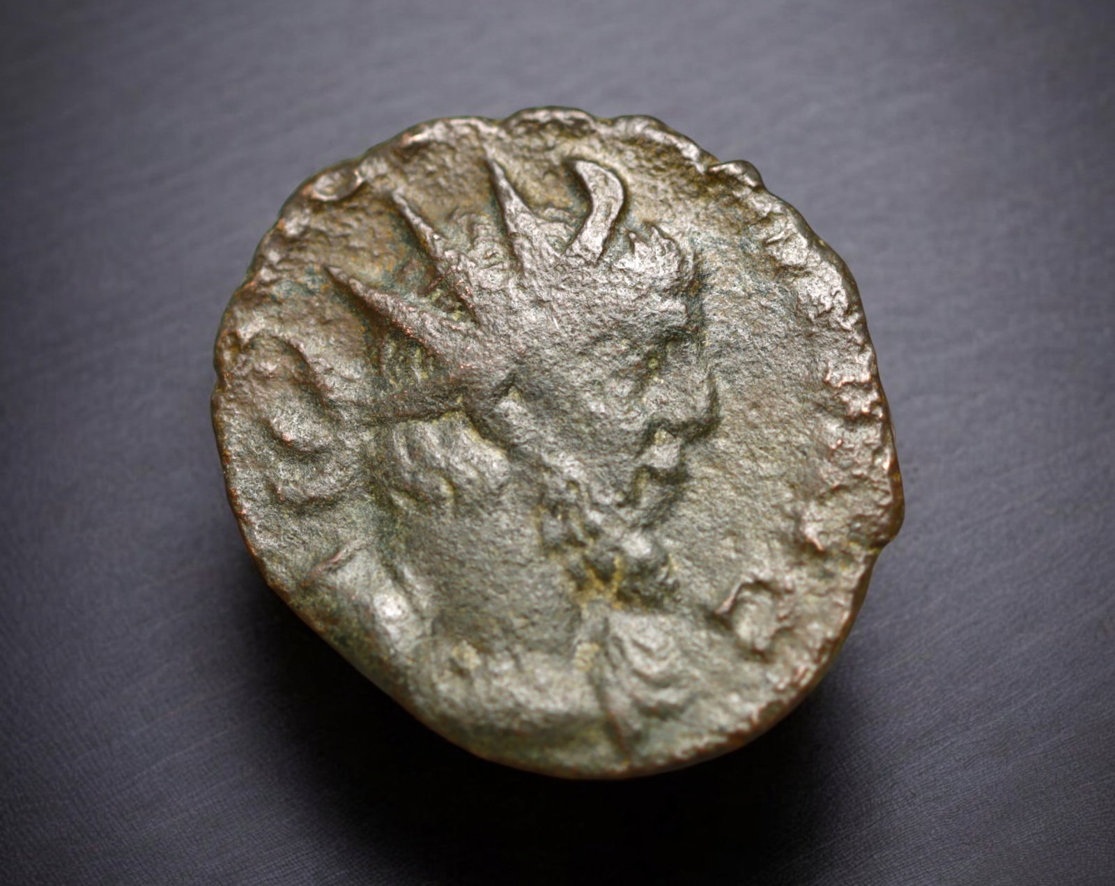 ROMAN EMPIRE: AE Coin - Bronze Issue, 18mm, 1.7g: A diminutive bronze coin from the Roman Empire, emblematic of the empire's evolving monetary system during times of economic transition. As silver reserves dwindled and inflation surged, bronze coinag