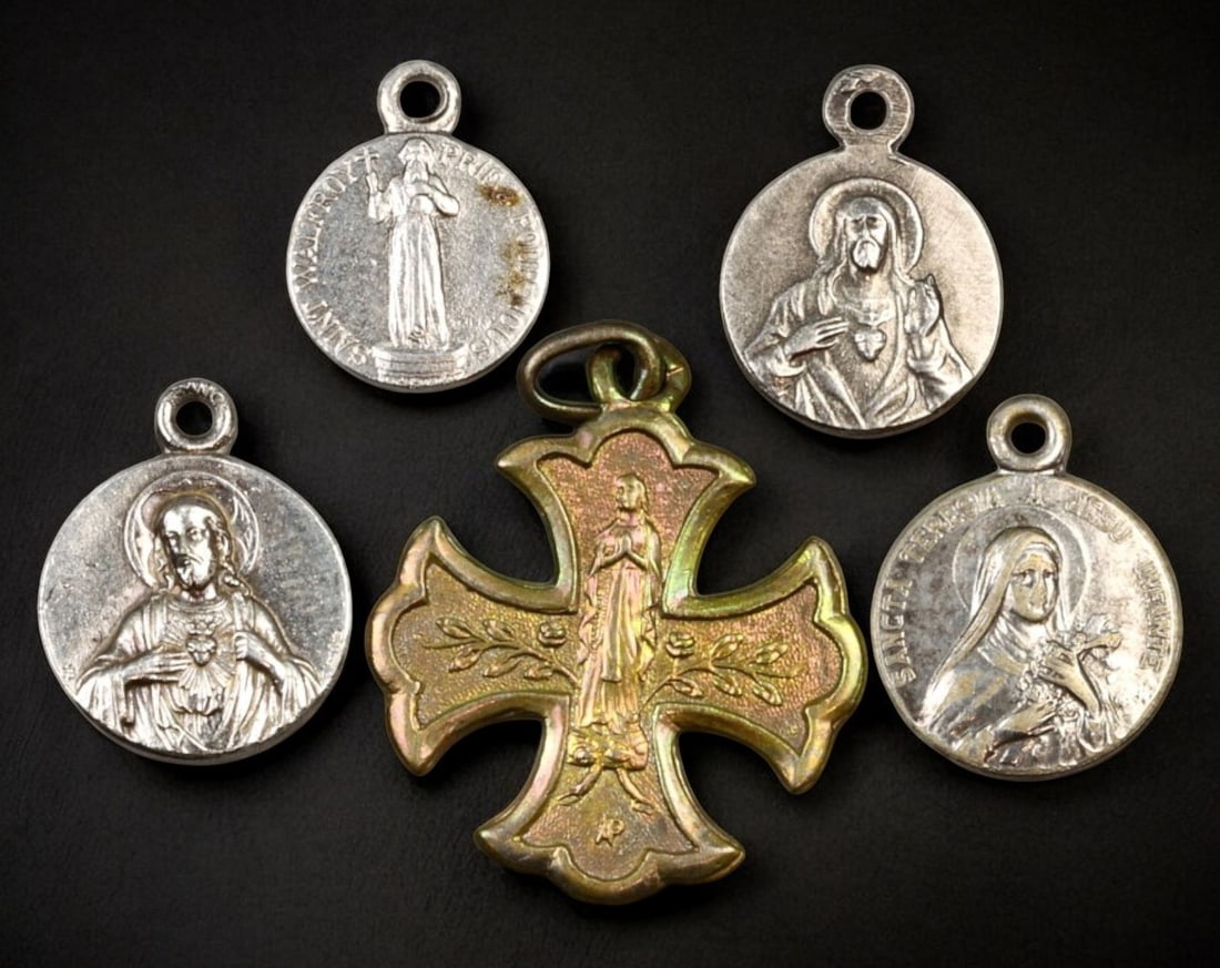 FRANCE: Catholic Devotional Medal & Cross Set - Silver & Brass, 19th-20th Century (5 pcs) (1 of 2)
