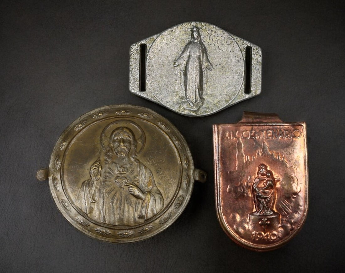 SPAIN: Sacred Heart of Jesus & Marian Devotional Medals - 20th Century (1 of 2)