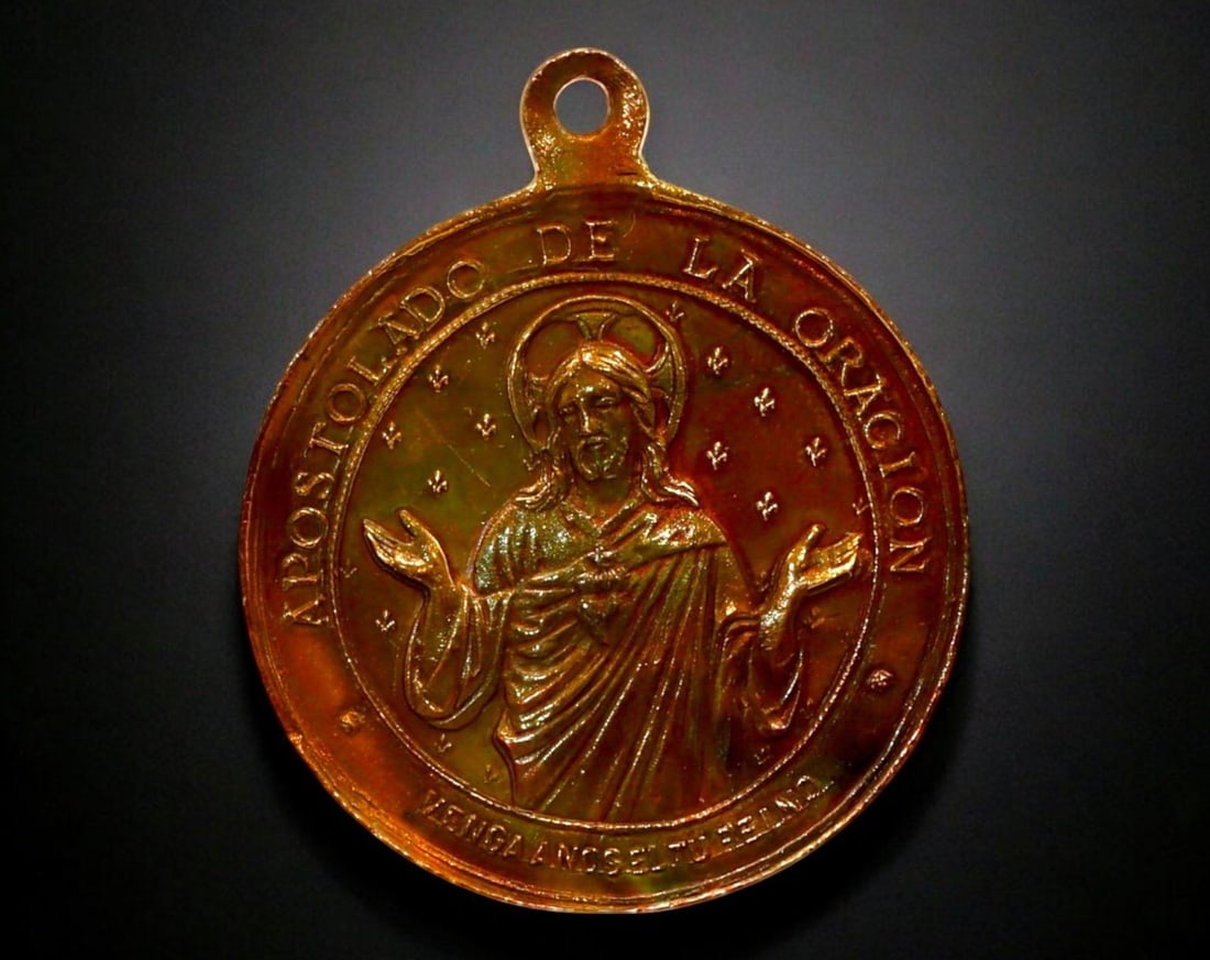 SPAIN: Apostolado de la Oracion Bronze Medal - Sacred Heart of Jesus and Mary, 19th-20th, 11g, 30mm (1 of 2)