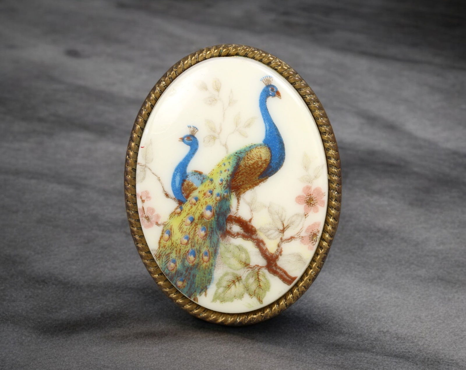 CHINOISERIE DECO: Brooch - Hand-Painted Peacock on Porcelain Plaque, 4.2x3.3cm (12g) (1 of 2)