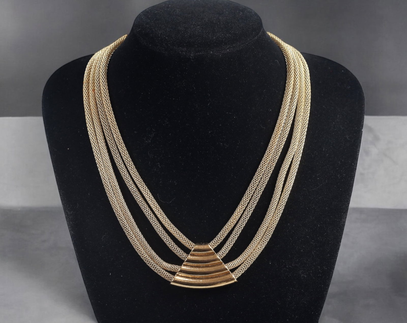 ART DECO: Necklace - Gold-Tone Multi-Strand Chain with Fan Motif Centerpiece, 35cm (49g) (1 of 2)