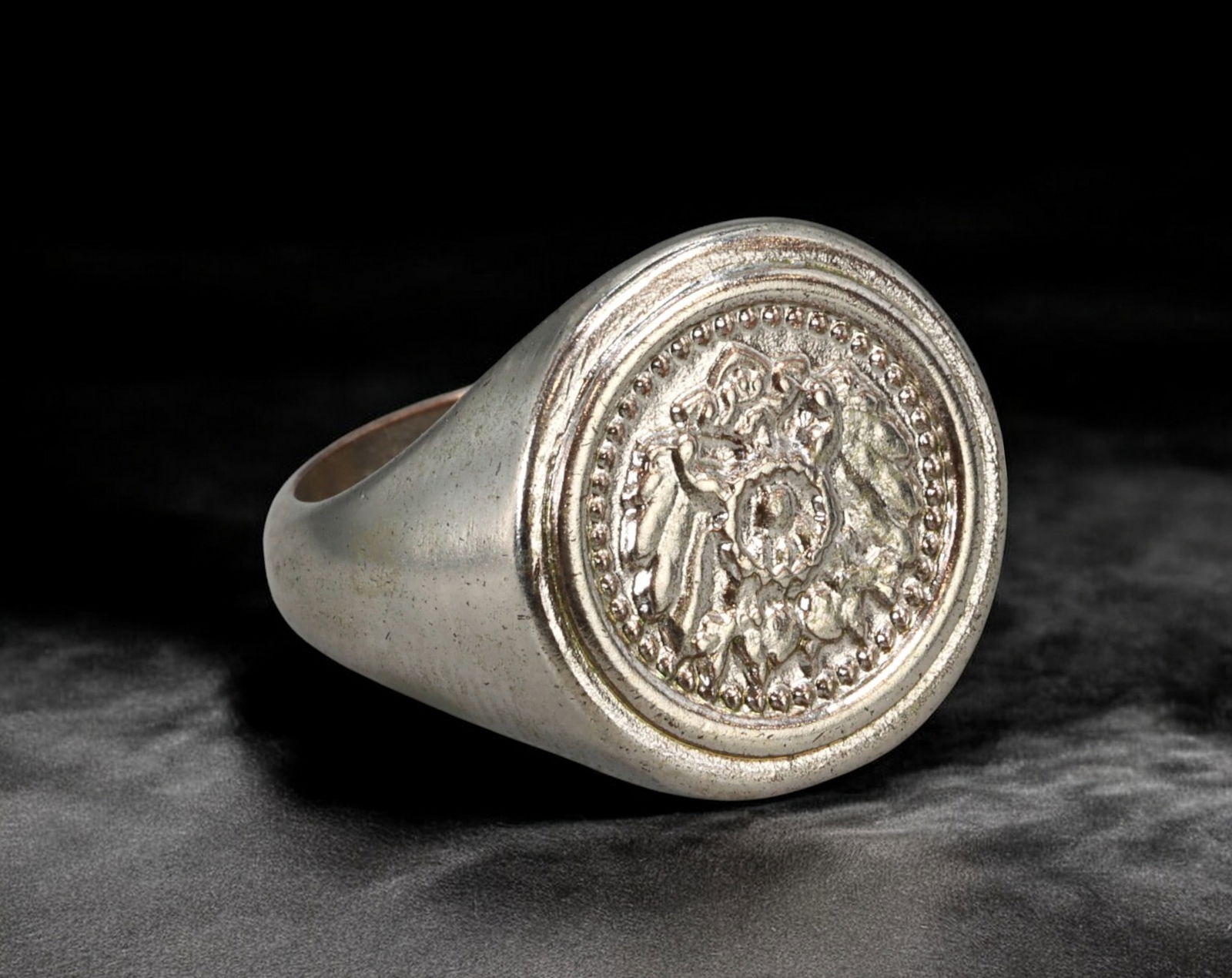 NEO-GOTHIC REVIVAL: Signet Ring - Silver-Tone Crest with Crowned Eagle, Size 10 (9g) (1 of 4)