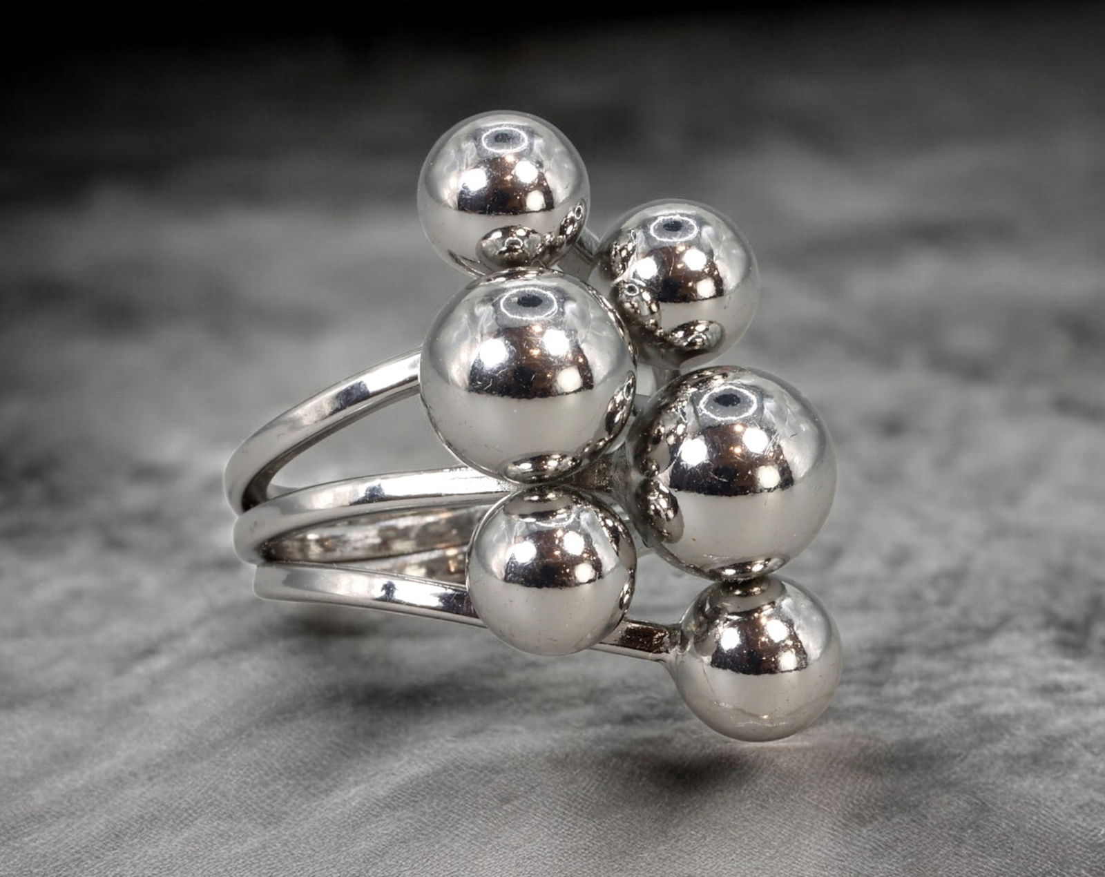 MID-CENTURY MODERNIST: Ring - Stainless Steel Atomic Cluster, Size 8 (22g) (1 of 3)