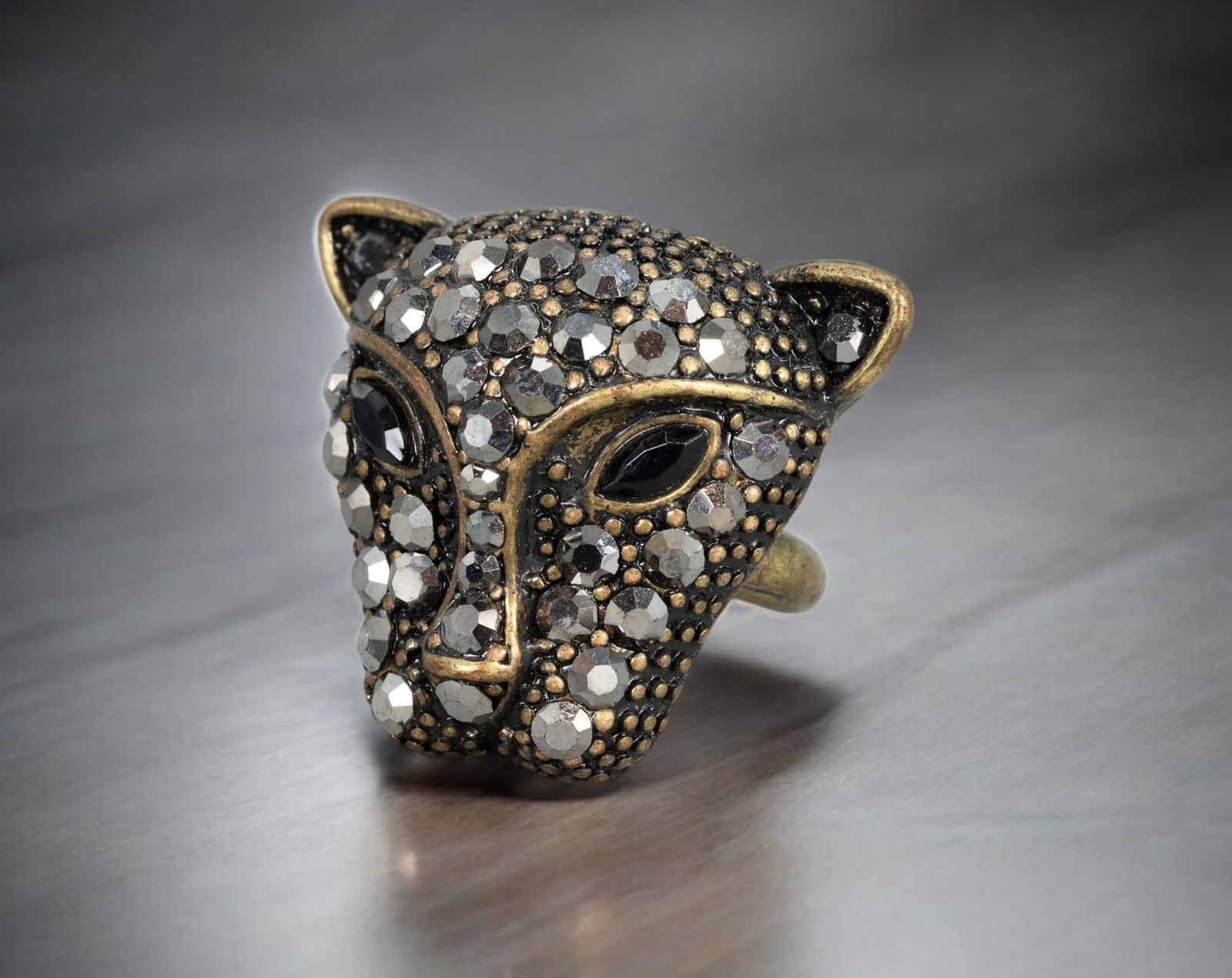 ANIMALIER REVIVAL: Statement Ring - Antiqued Brass Panther Head with Faceted Crystals, US 7.5 (18g) (1 of 4)