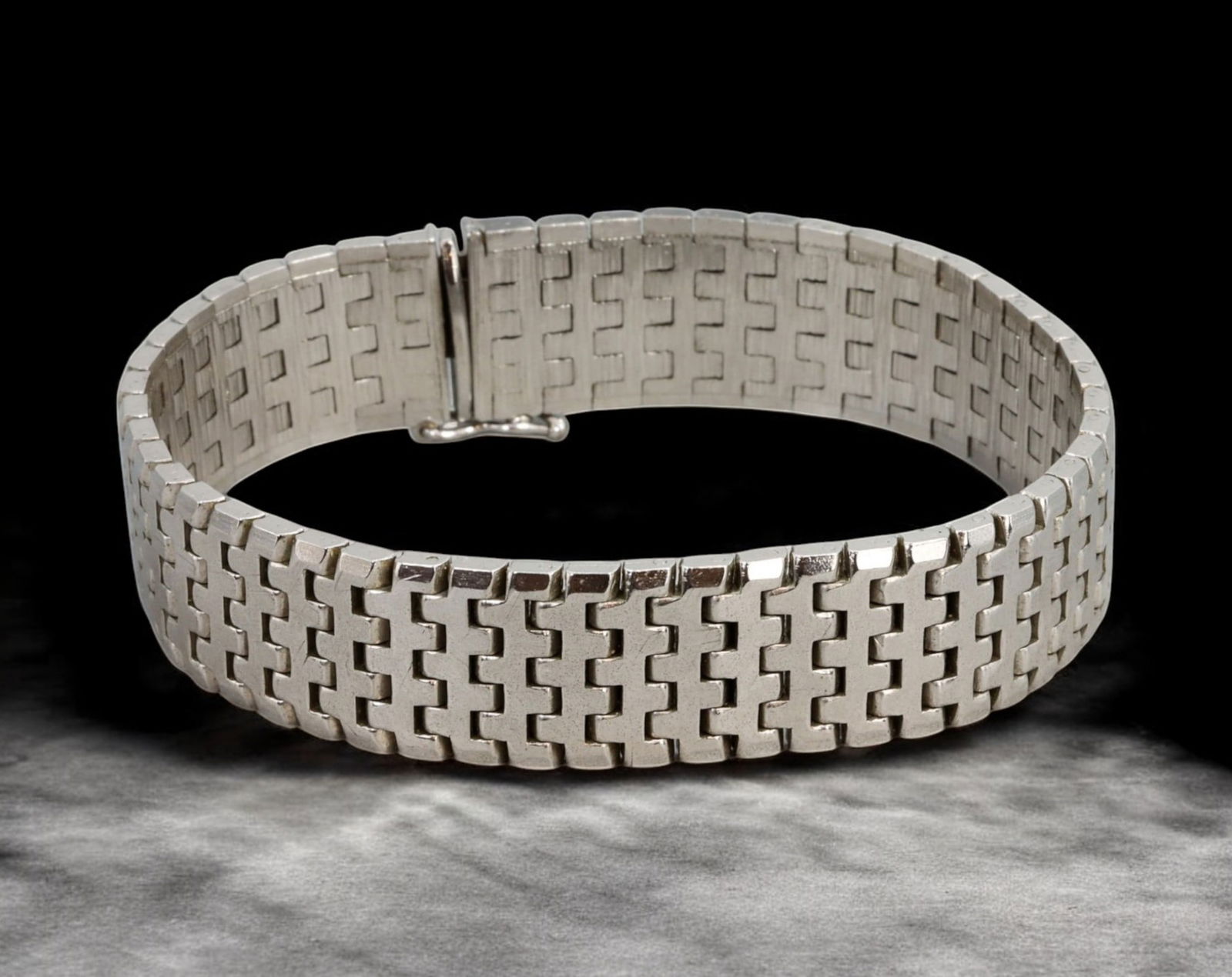 VINTAGE: Silver-Tone Wide-Link Bracelet - Unmarked, 8cm, 54g (1 of 3)