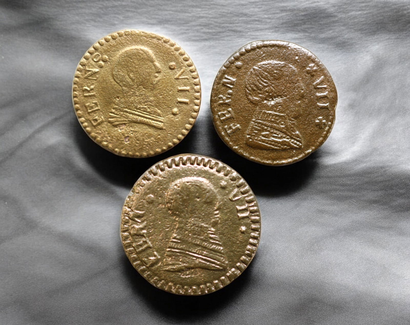 SPAIN: Ferdinand VII - Brass Military Uniform Button Coin, ca. 1810s, 15mm (1 of 2)