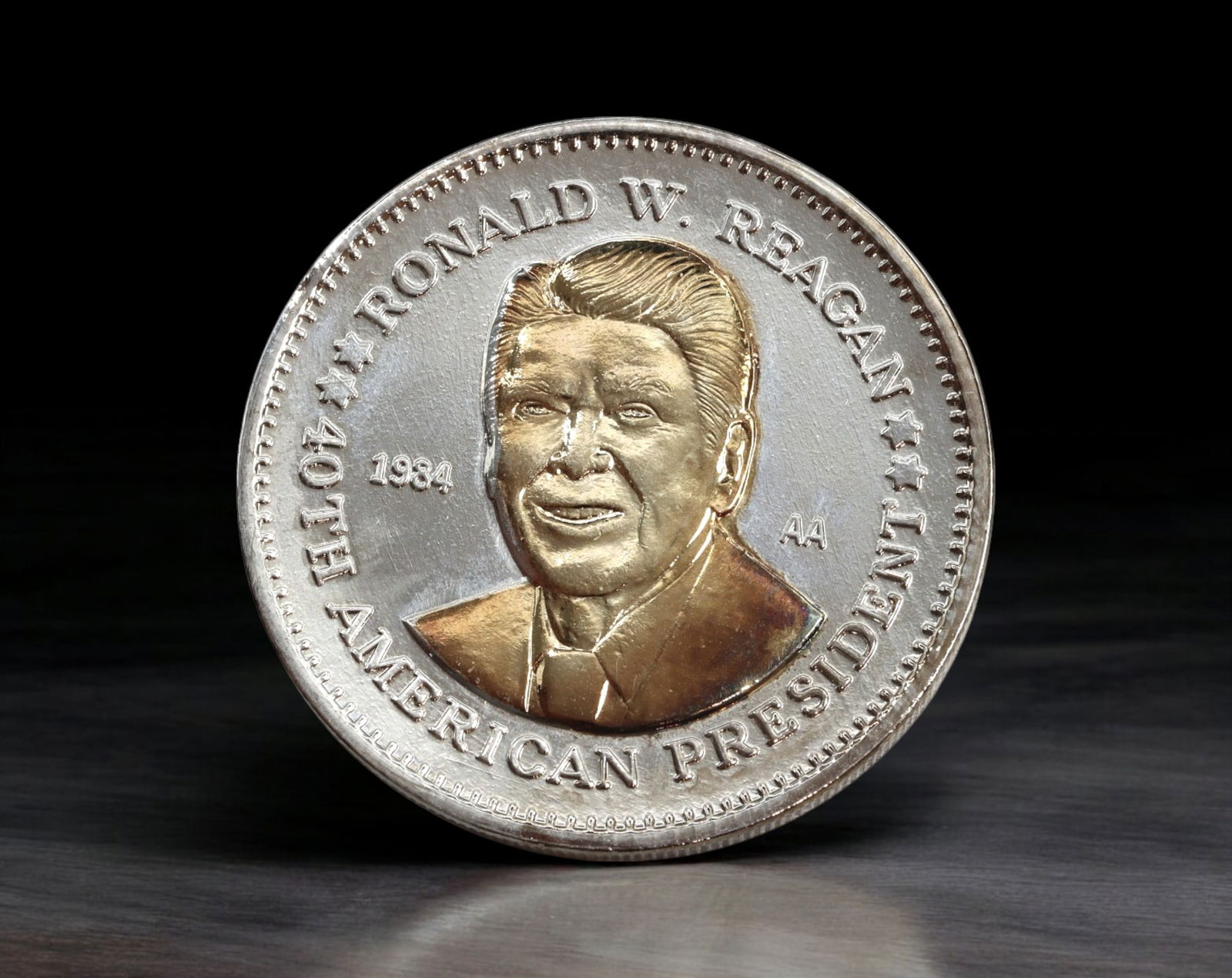 UNITED STATES:Ronald W.Reagan-Silver Double Eagle Presidential Commemorative Coin,1984 AA,38mm,26.6g (1 of 2)