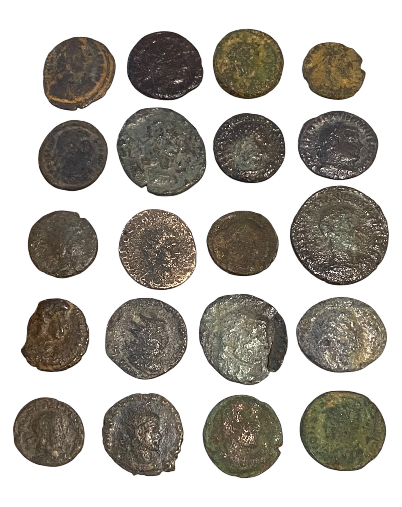 ROMAN EMPIRE: AE Coins - Bronze Issue, 16-23mm, 20 pcs: A lot of bronze coins from the Roman Empire, reflecting the practical monetary fabric of the Imperial economy. These modestly sized bronzes likely span different emperors and issues, underscoring the 