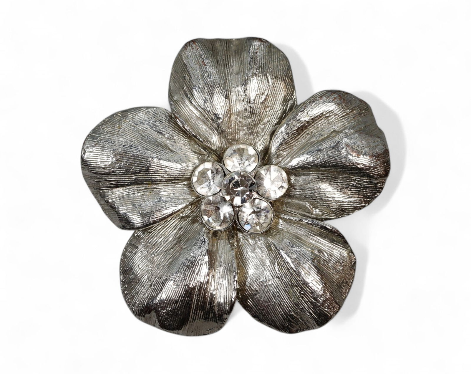 RETRO MODERN: Floral Brooch - Sculpted Petals & Clear Center Stones, Silvertone Finish (4.5cm) (1 of 2)