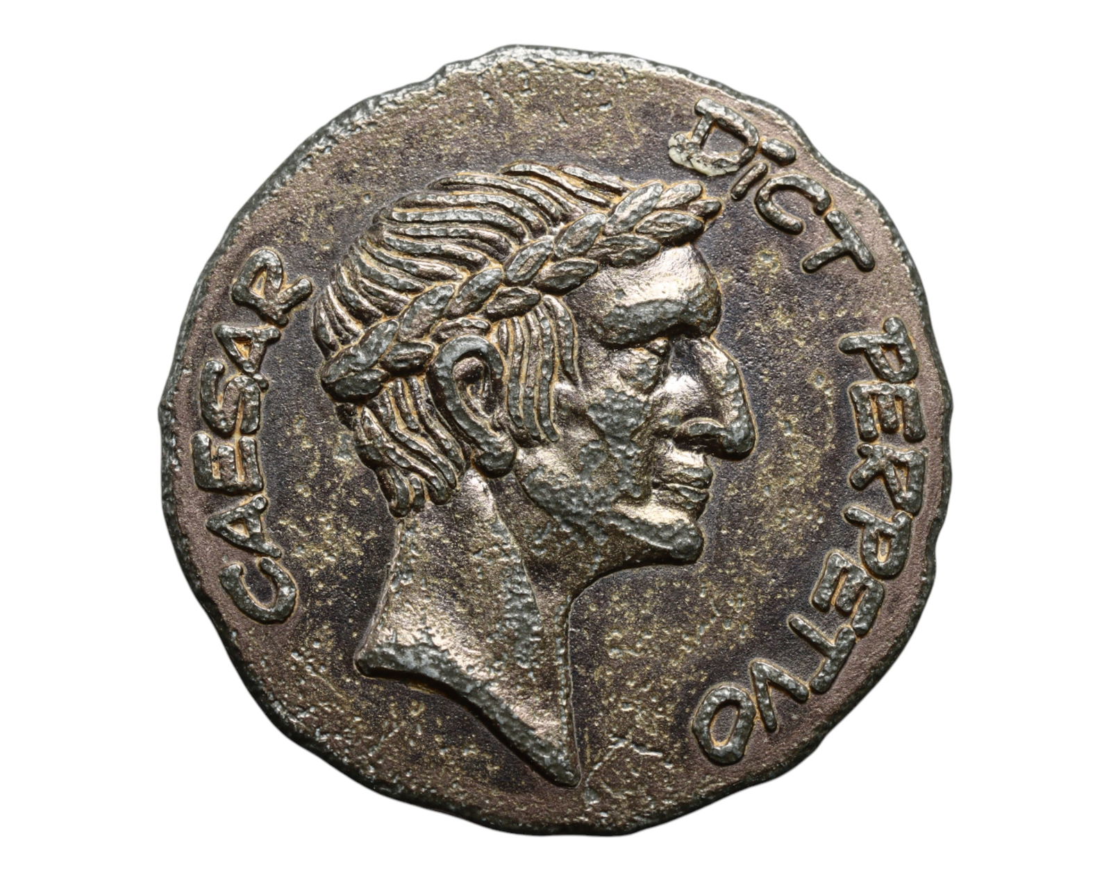 FRANCE: Satirical Tribute - Asterix 'Caesar vs. Abraracourcix' Bronze Fantasy Token, c.2000, 27mm: Blending classical iconography with comic satire, this whimsical bronze fantasy token offers a clever parody of Roman imperial coinage. One side features a laureate bust of 'CAESAR' with the inscripti