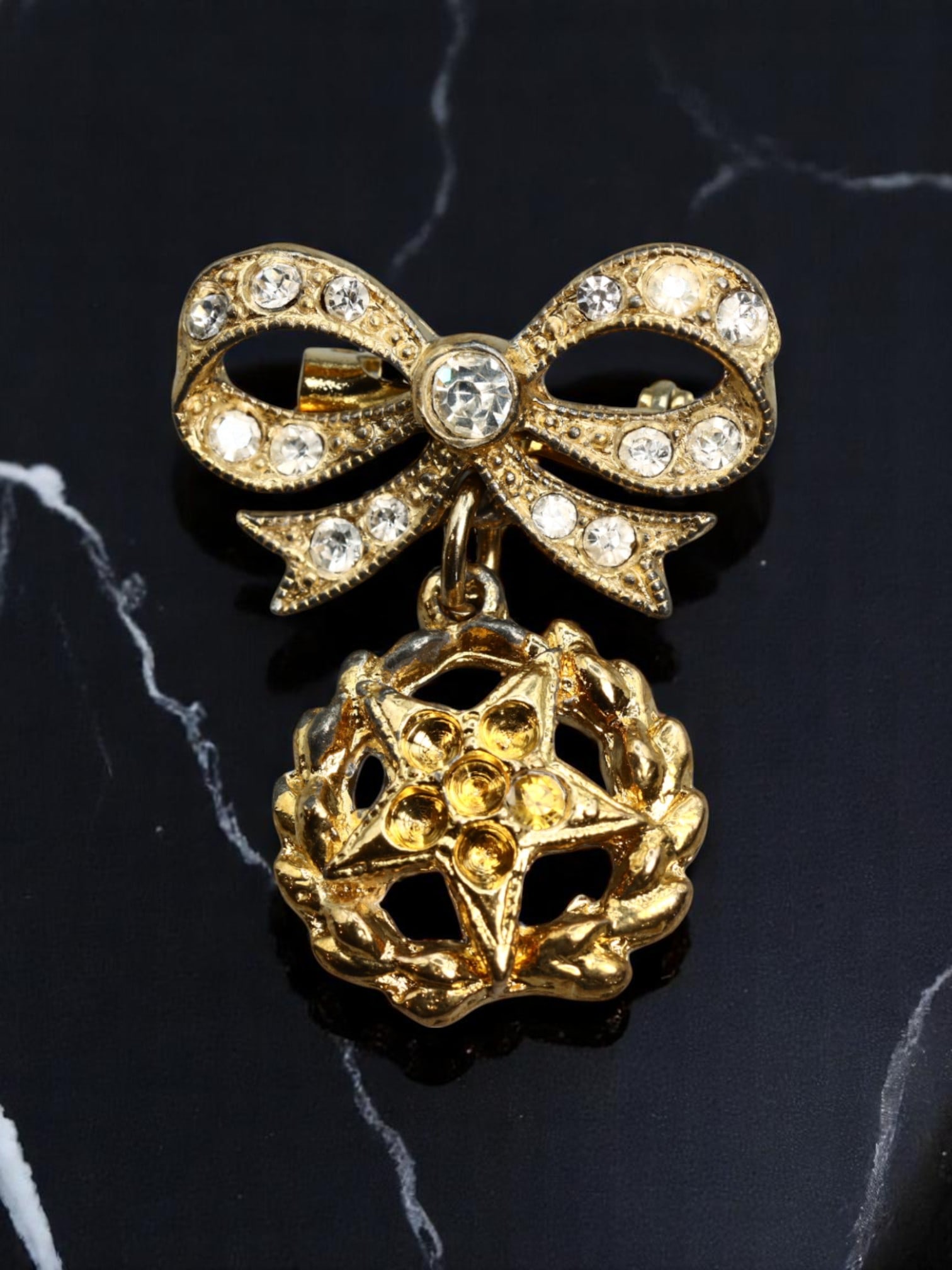 ORA: VINTAGE DESIGNER BROOCH - Rhinestone Bow with Dangling Star Medallion, Goldtone (3x2.2cm) (1 of 3)