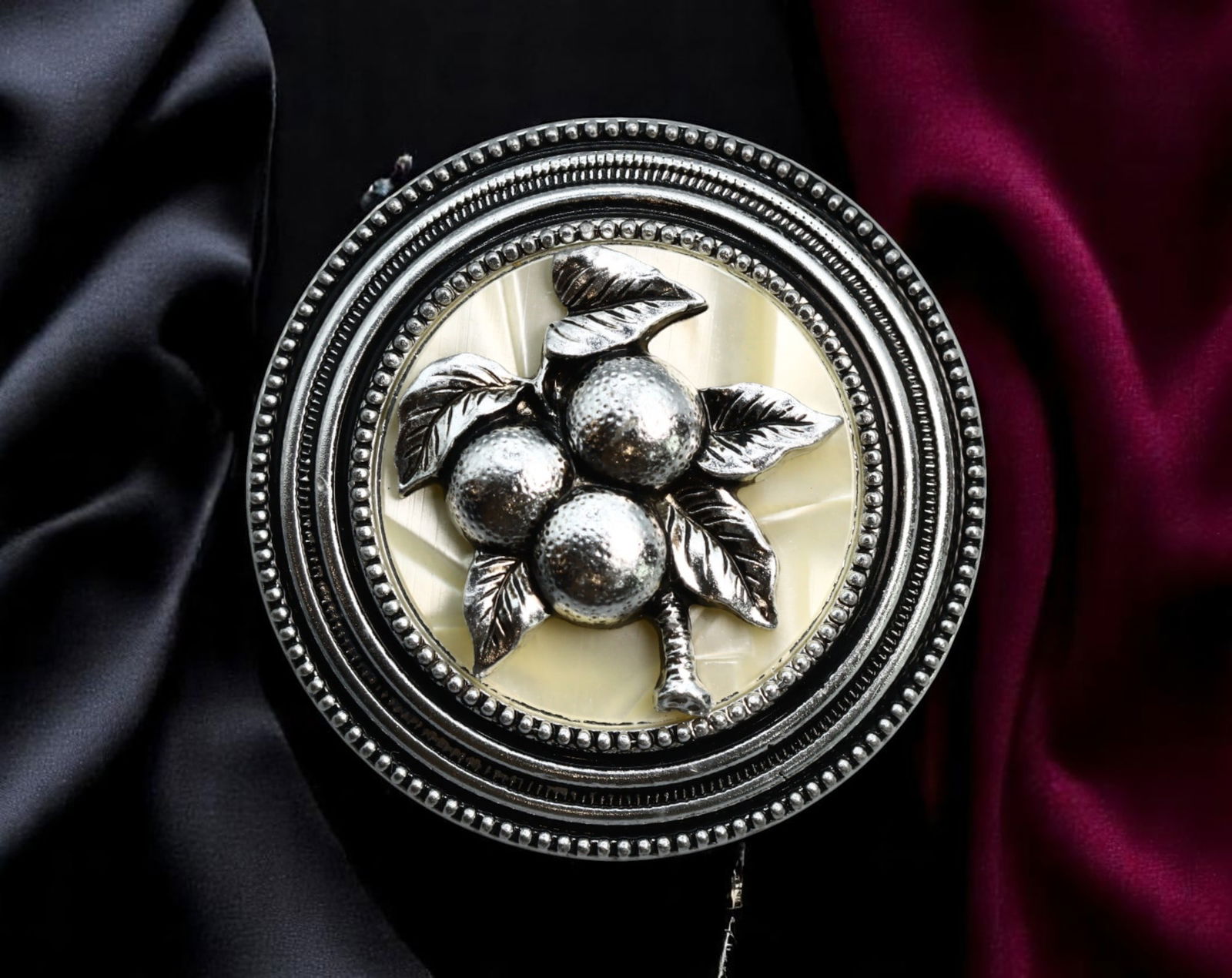 WESTERN GERMANY: VINTAGE MID-CENTURY BROOCH - Fruit Cluster on Etched Cream Ground, 3.4cm (1 of 3)