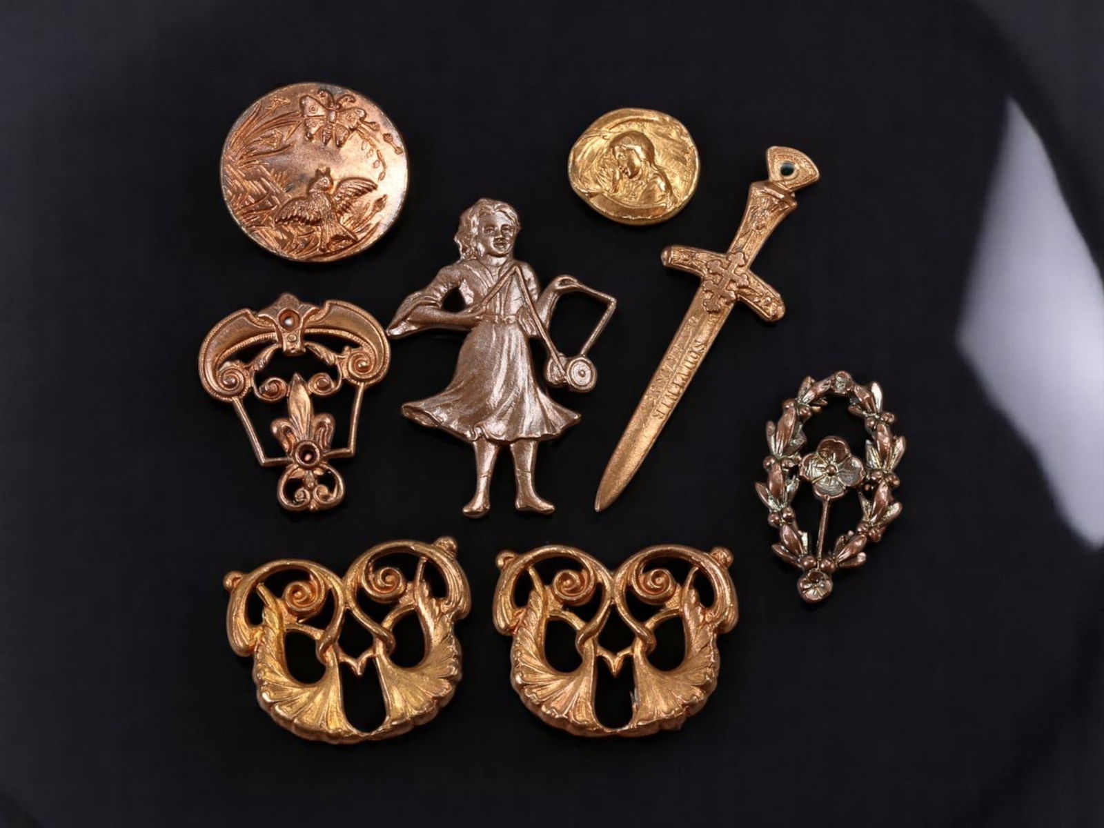 VINTAGE MIXED ERA: Motif Lot - Whimsical Figures, Heraldic & Flora Forms, 1-3cm (8 pcs) (1 of 2)