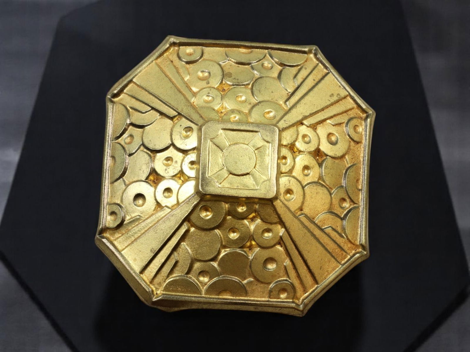ART DECO: Belt Buckle - Geometric Fan Motif, Embossed Goldtone (5cm): A bold and sculptural belt buckle from the Art Deco era, featuring a dramatic octagonal form with radiating fan lines and embossed circular detailing. Rendered in a rich goldtone finish, the design re