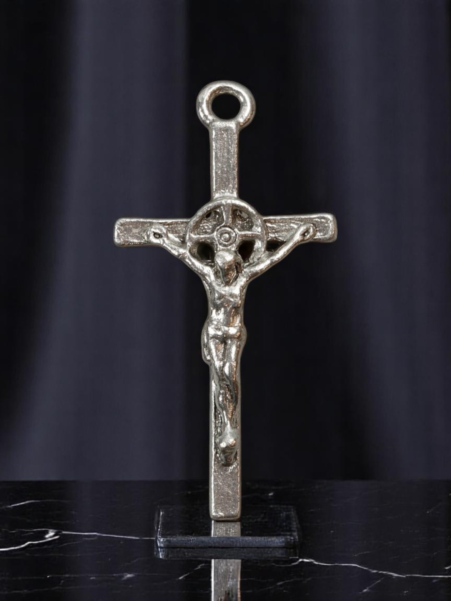 VINTAGE FAITH ERA: Mini Crucifix Pendant - Celtic Halo Cross Form, 3x1.5cm (1 of 2)