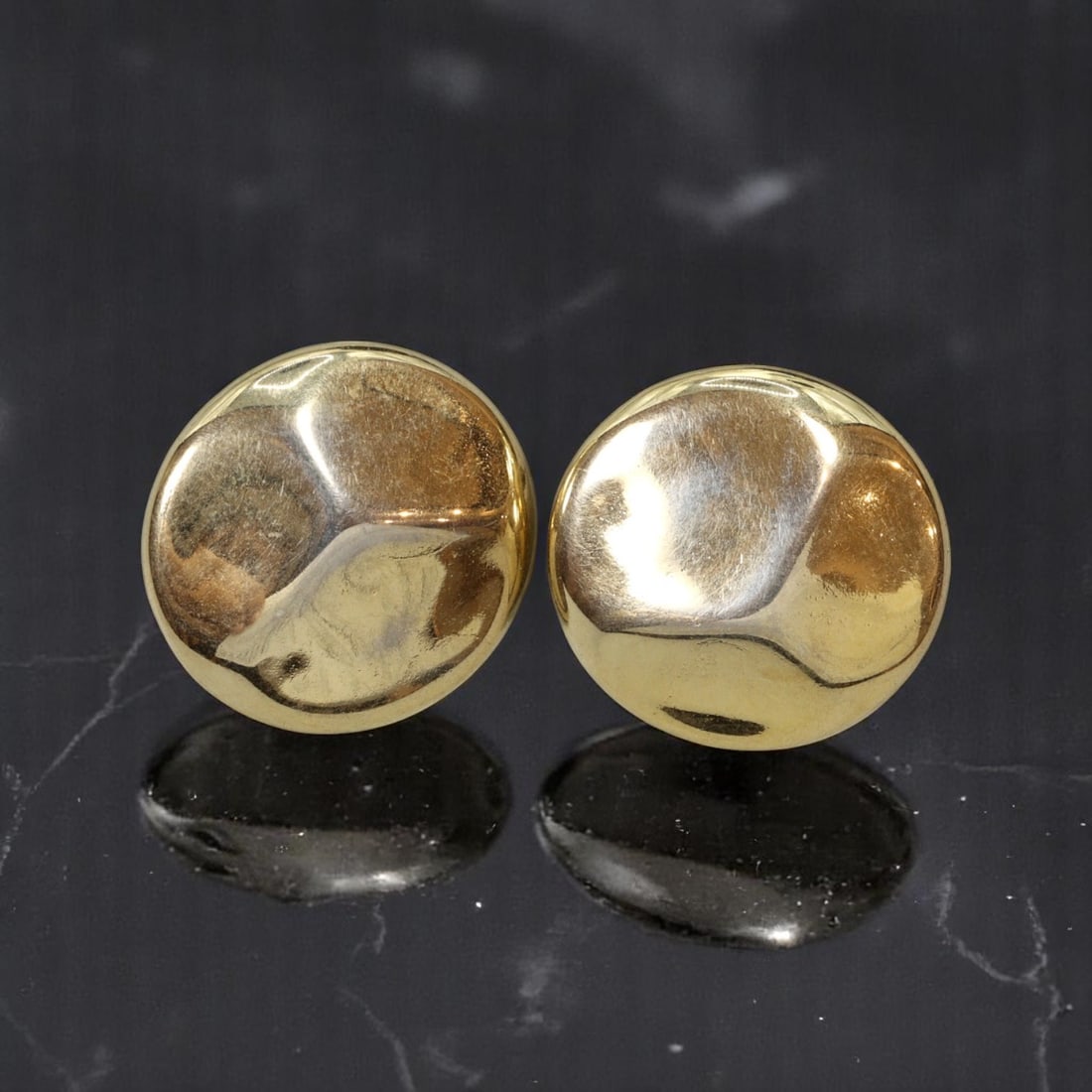 VINTAGE MODERNIST ERA: Sculptural Dome Earrings - Goldtone Orb Form 2.5cm: From an estate jewelry collection rich in minimalist aesthetics, this vintage pair offers an understated yet bold presence. The 2.5cm domed orbs are finished in high-polish goldtone with a sculptural,
