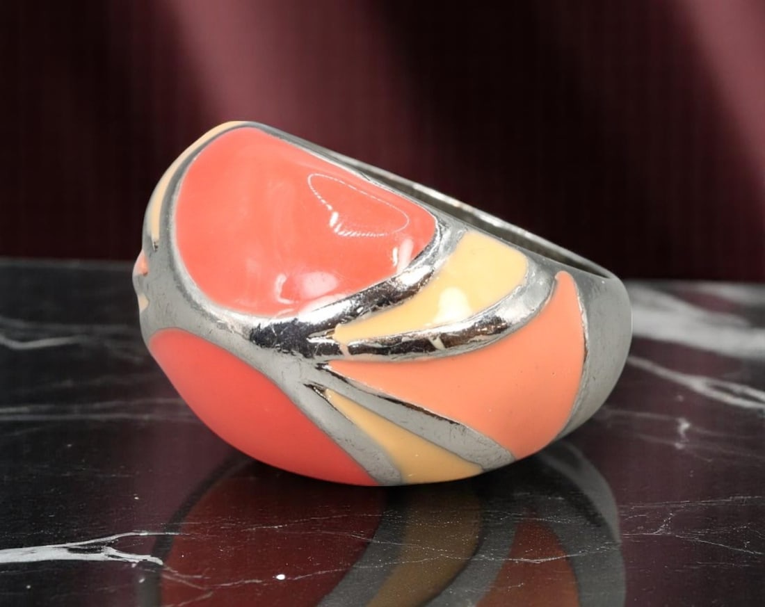 VINTAGE ARTISTIC MODERN STYLE: Dome Ring - Abstract Coral & Cream Enamel Inlay, Size 8.5 US (1 of 2)