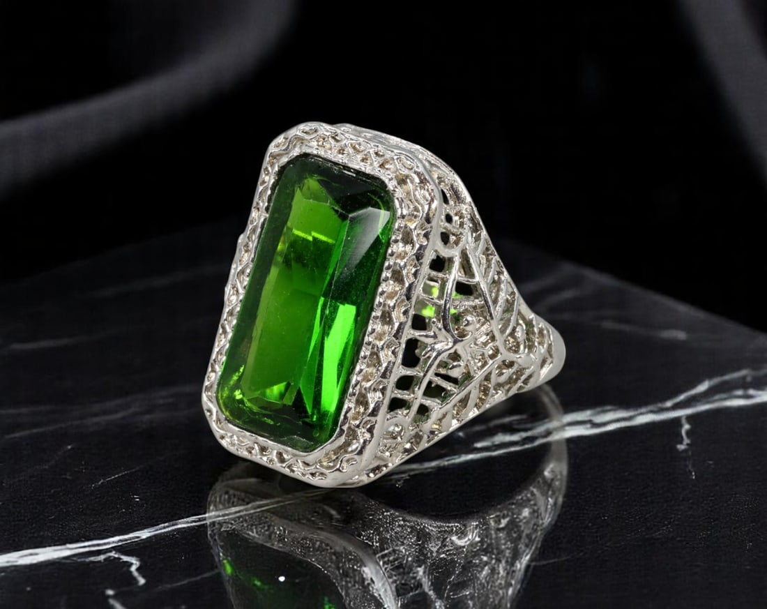 ART DECO STYLE: Filigree Ring - Emerald-Like Center, Silvertone Openwork Frame, Size 10 US (1 of 2)