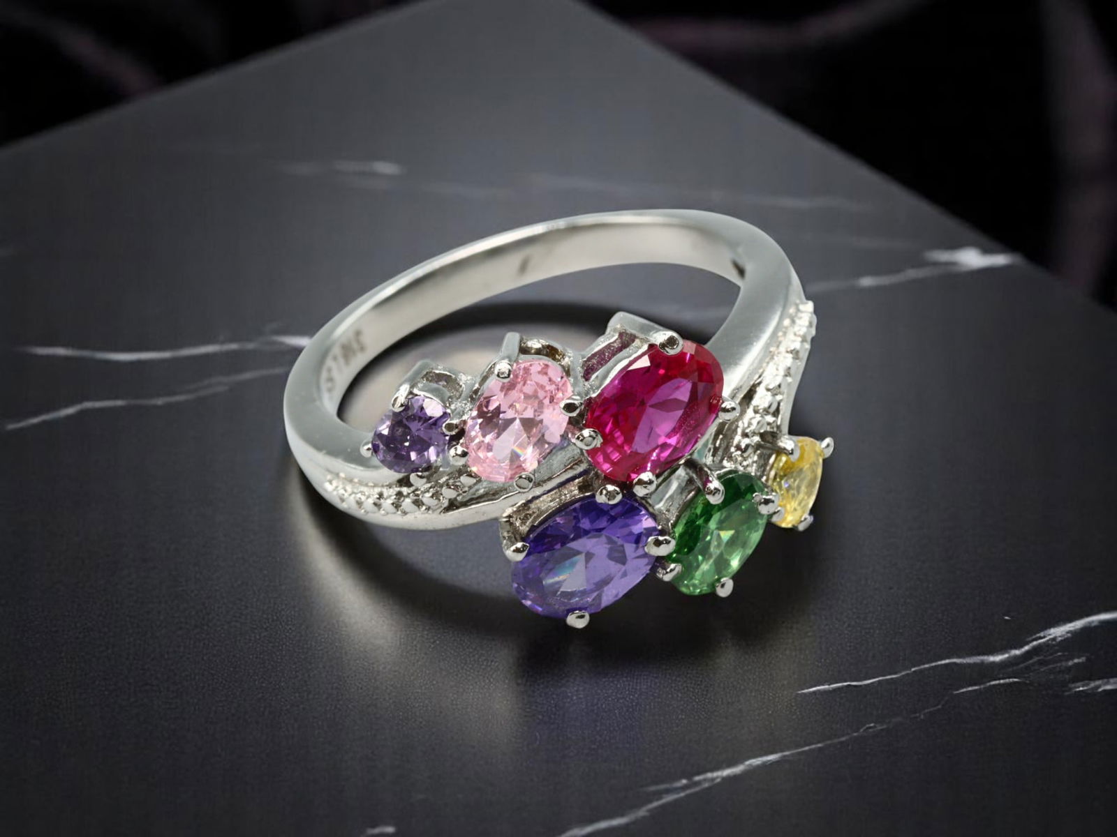 316 L SS: Ring - Rainbow Cluster, Oval Brilliant Gems & Silvertone Band, Size 10 (1 of 4)