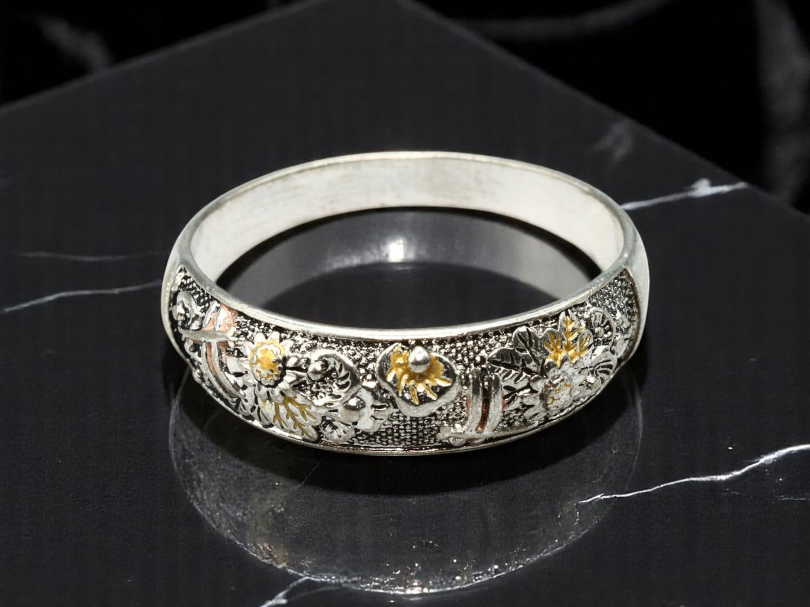 NATURE SYMBOLISM STYLE: Ring - Raised Floral Vine Motif, Mixed Metal Accents, Silvertone, Size 12 (1 of 3)