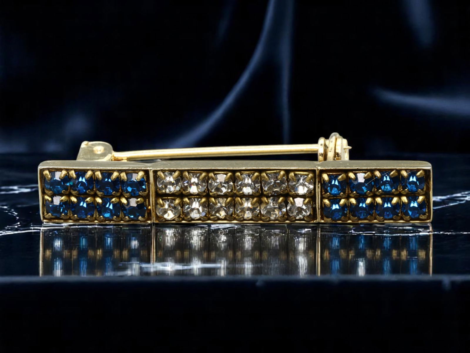 VINTAGE MID-CENTURY: Bar Brooch - Blue & Clear Brilliant-Cut Gems, Grid Set, 4cm (1 of 2)