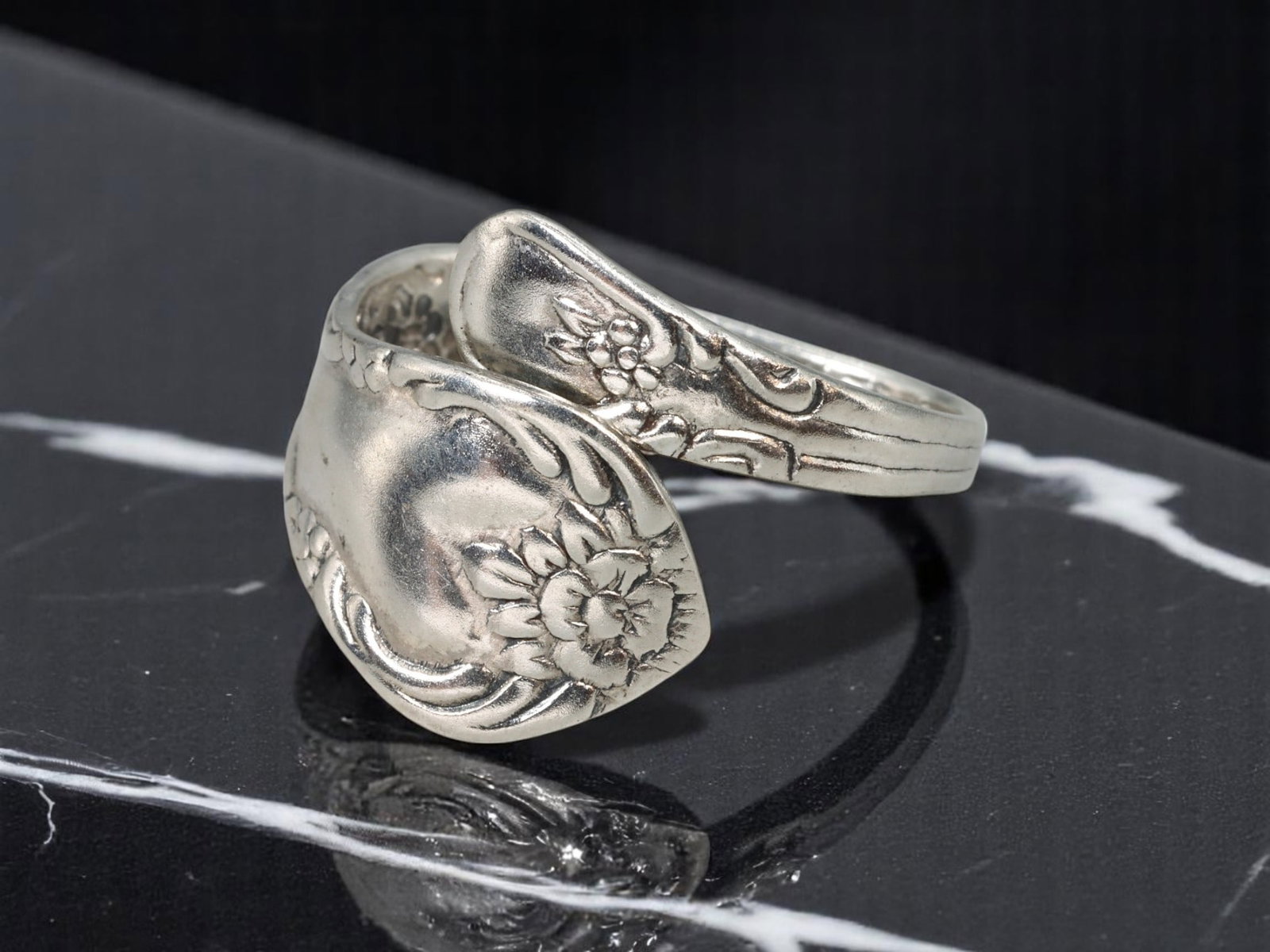ARTS & CRAFTS MOVEMENT: Spoon-Style Ring - Floral Engraved Design, Stamped 925, Silver, Size 8 US: A beautifully sculptural example of Arts & Crafts revival styling, this wrap-around spoon-style ring features richly textured floral engravings and flowing organic lines across its broad, overlapping 