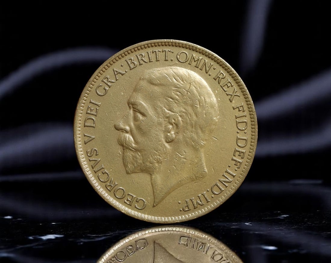 UNITED KINGDOM: King George V - Maritime Sovereignty Penny Coin, 1927, 31mm: Issued during the reign of King George V, this 1927 Penny captures Britain's unyielding command over the seas and her enduring imperial pride. The obverse bears a dignified portrait of the king, his s