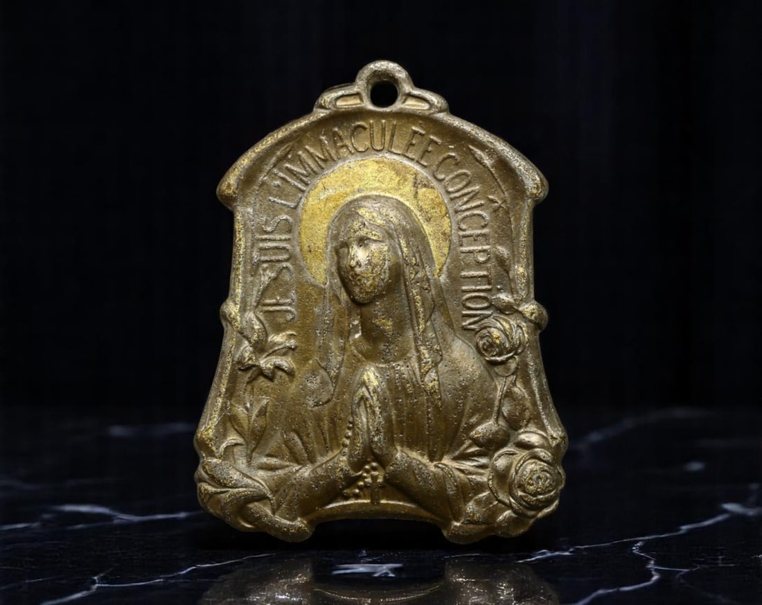 FRANCE: Lourdes Apparition - Immaculate Conception Religious Medal, c. Early 20th Century, 24mm (1 of 2)